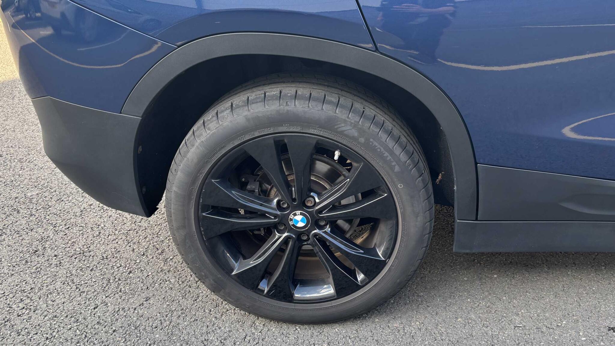 BMW X2 view 18