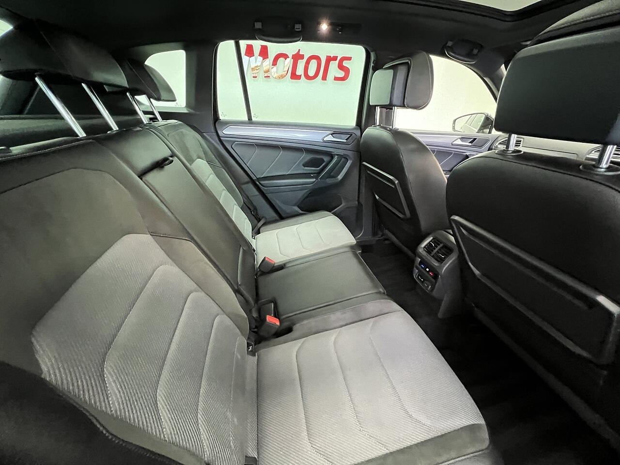 Volkswagen Tiguan view 16