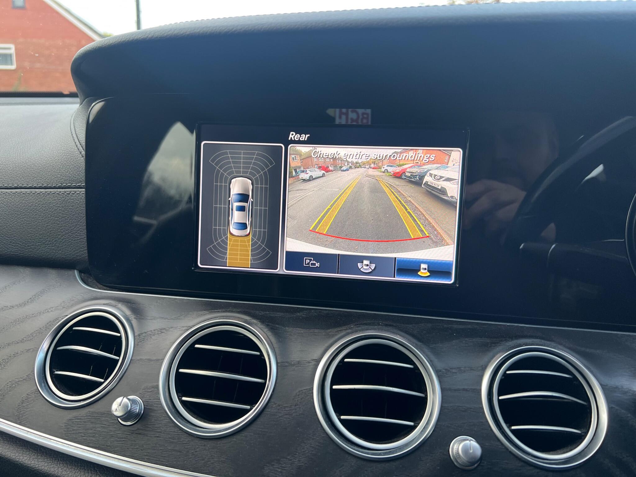 2017 Mercedes-Benz E Class 2.0 E220d AMG Line G-Tronic+ Euro 6 (s/s) 4dr • 75,000 miles image 16