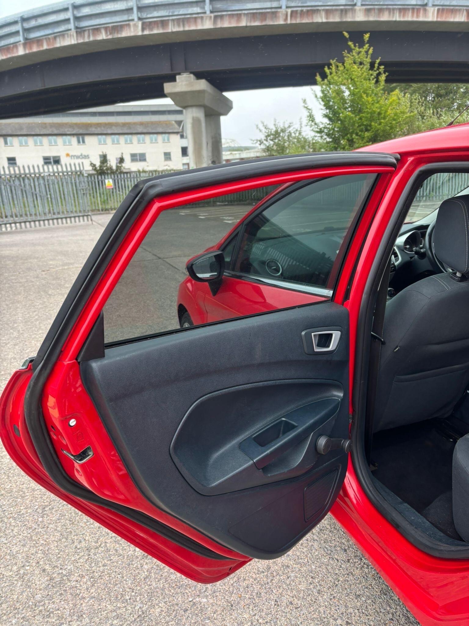 Ford Fiesta view 30