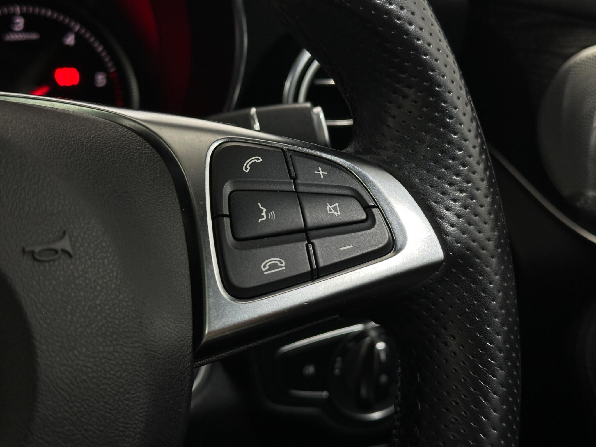 Mercedes-Benz GLC view 15