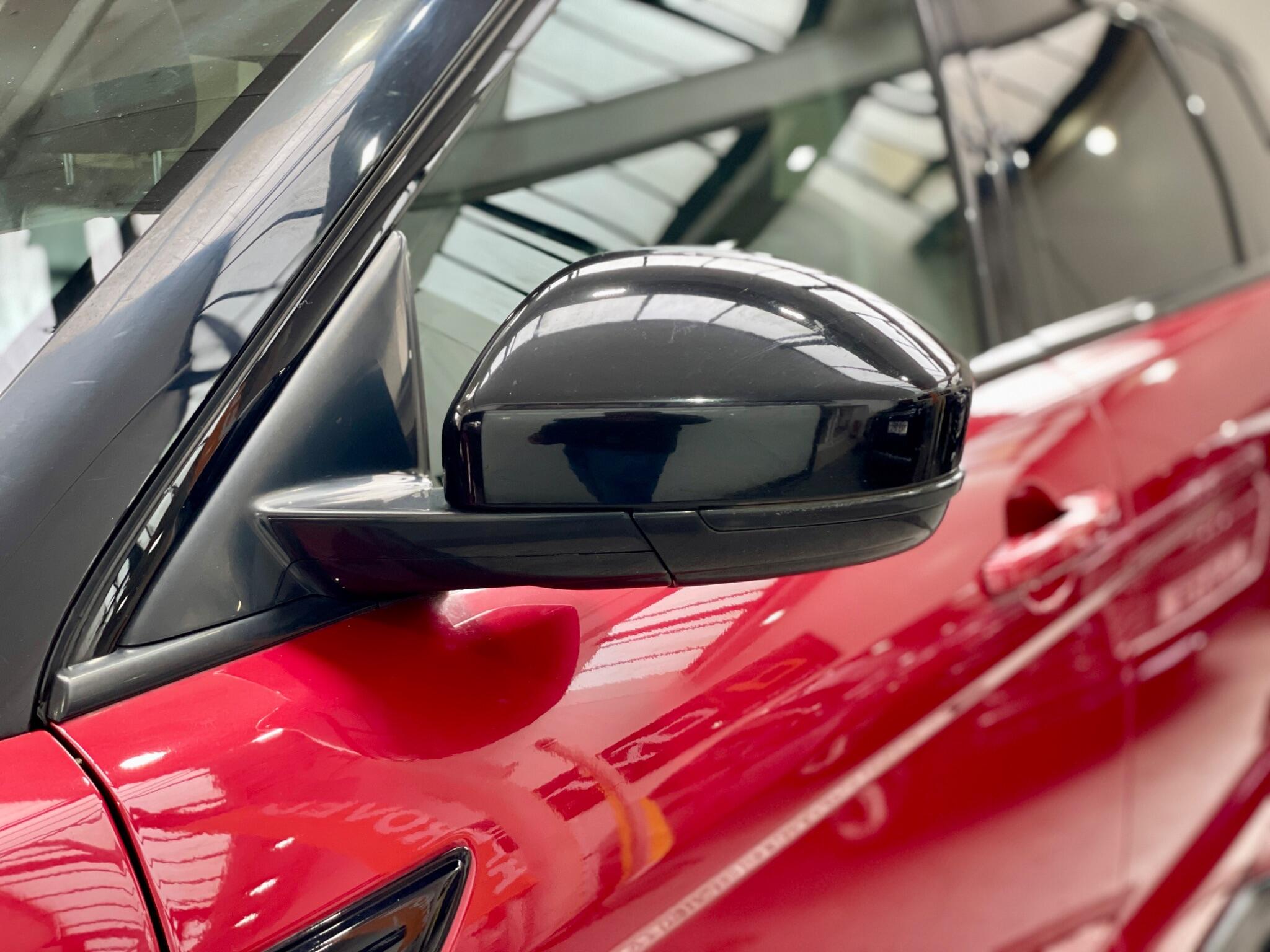 Land Rover Range Rover Evoque view 32