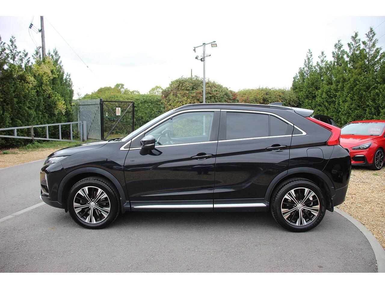 Mitsubishi Eclipse Cross view 8