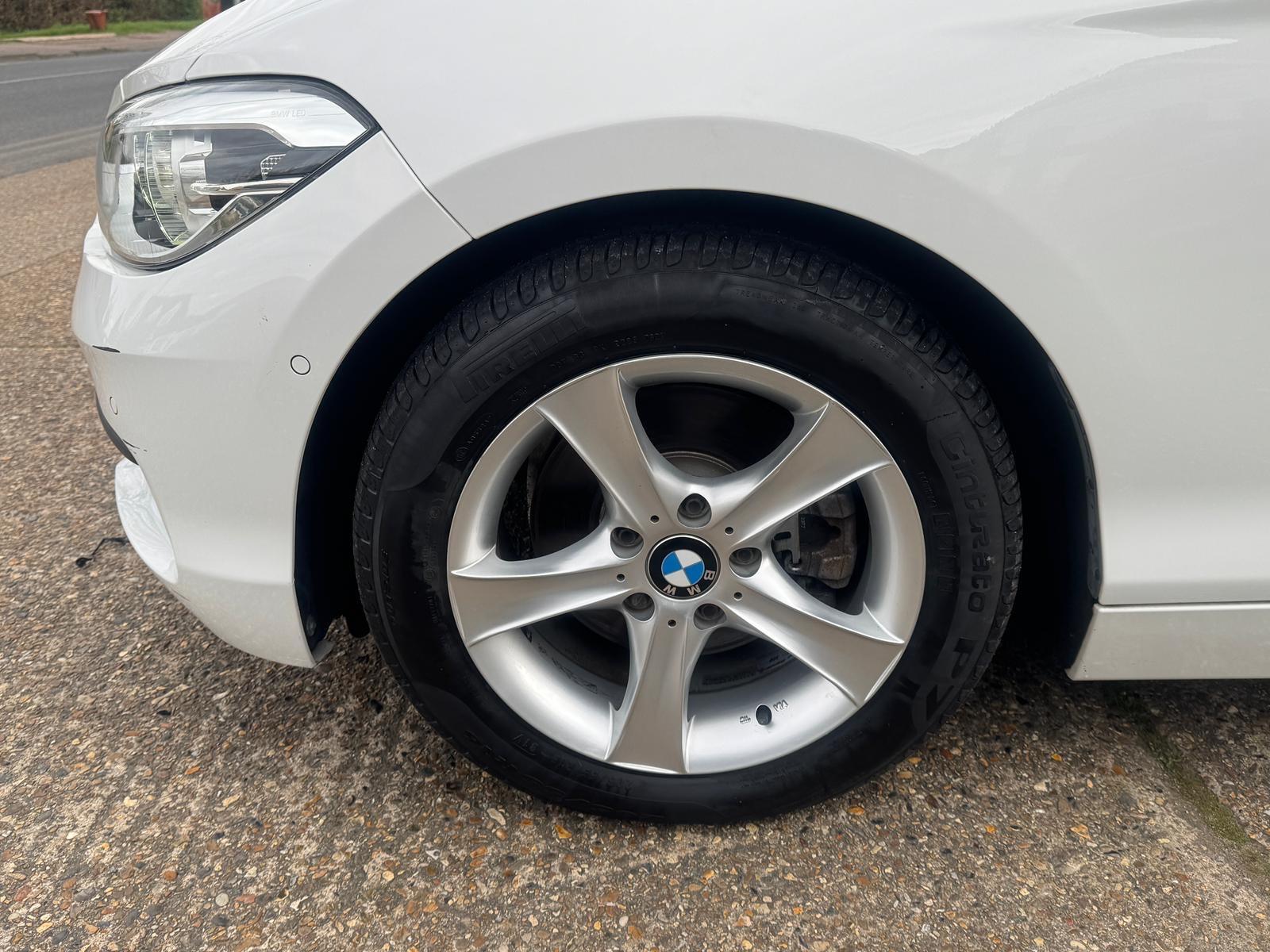 BMW 1 Series view 42
