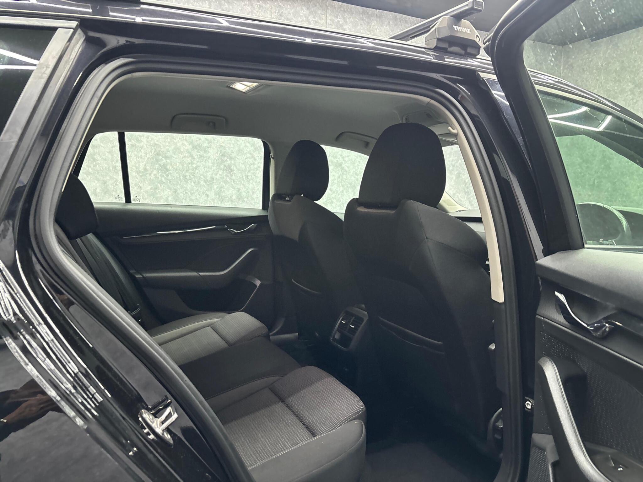 Skoda Octavia view 5