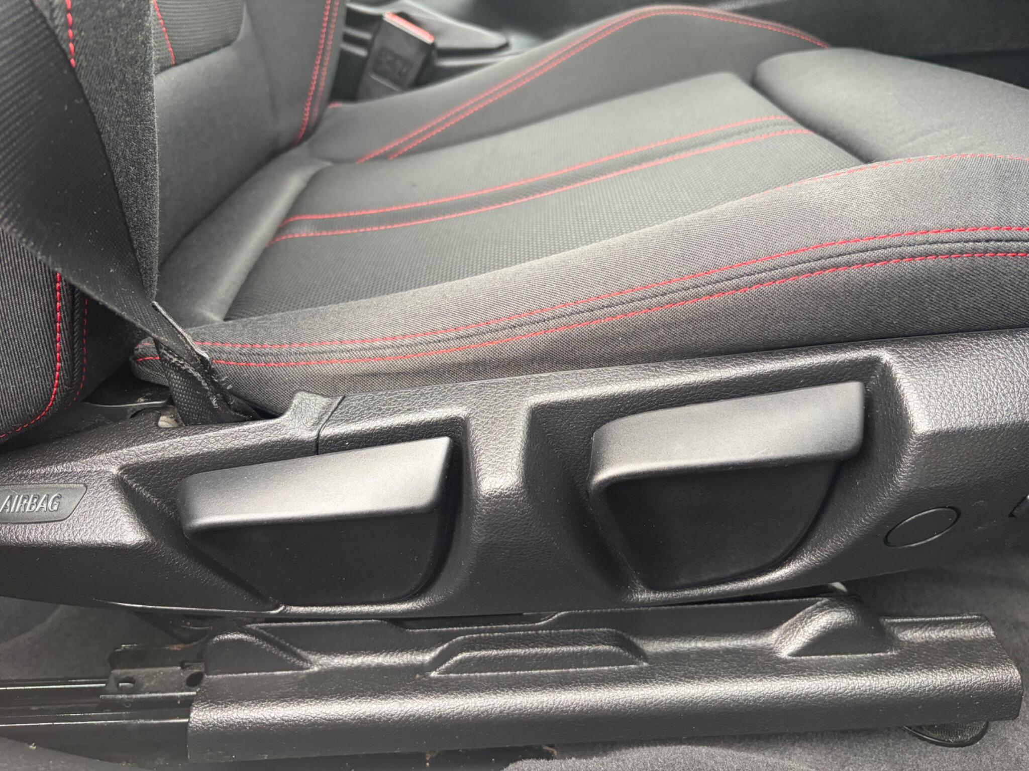 BMW 3 Series view 40