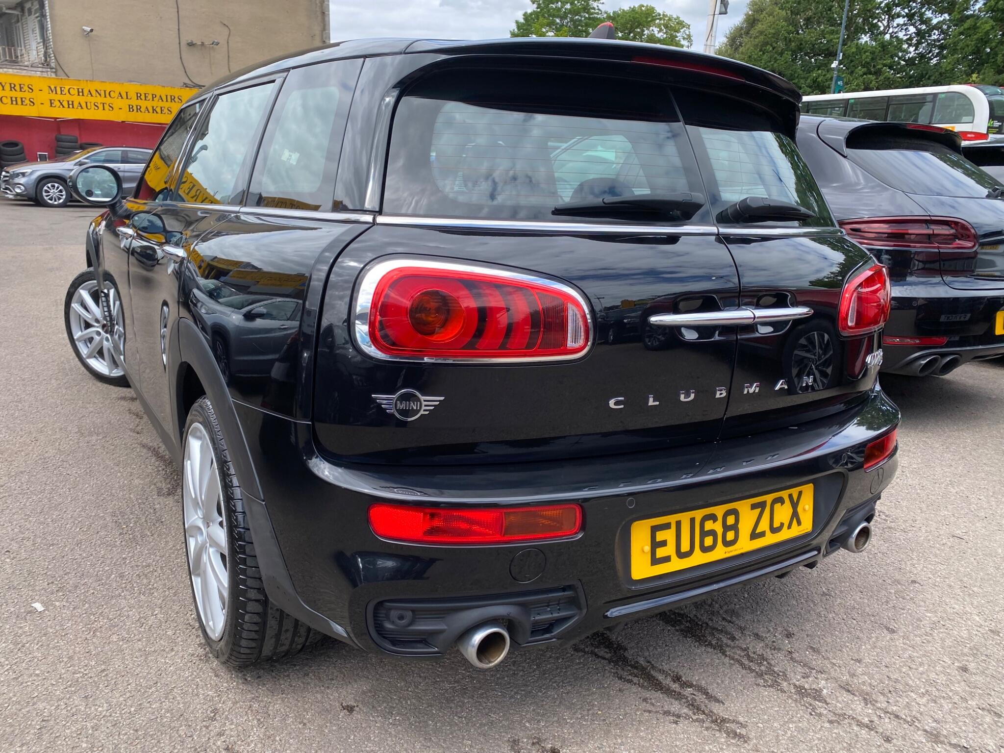Mini Clubman view 14