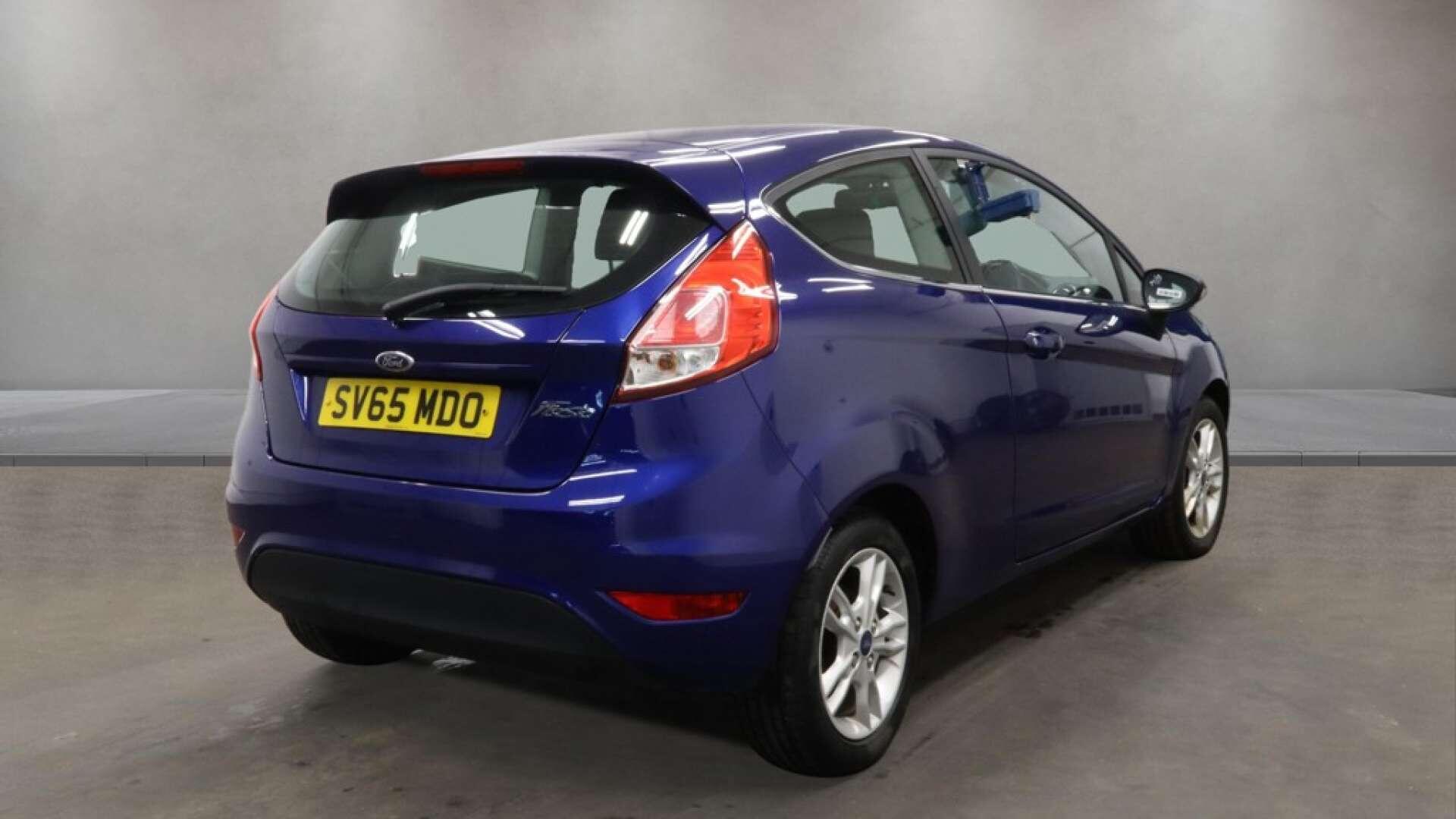 Ford Fiesta view 9