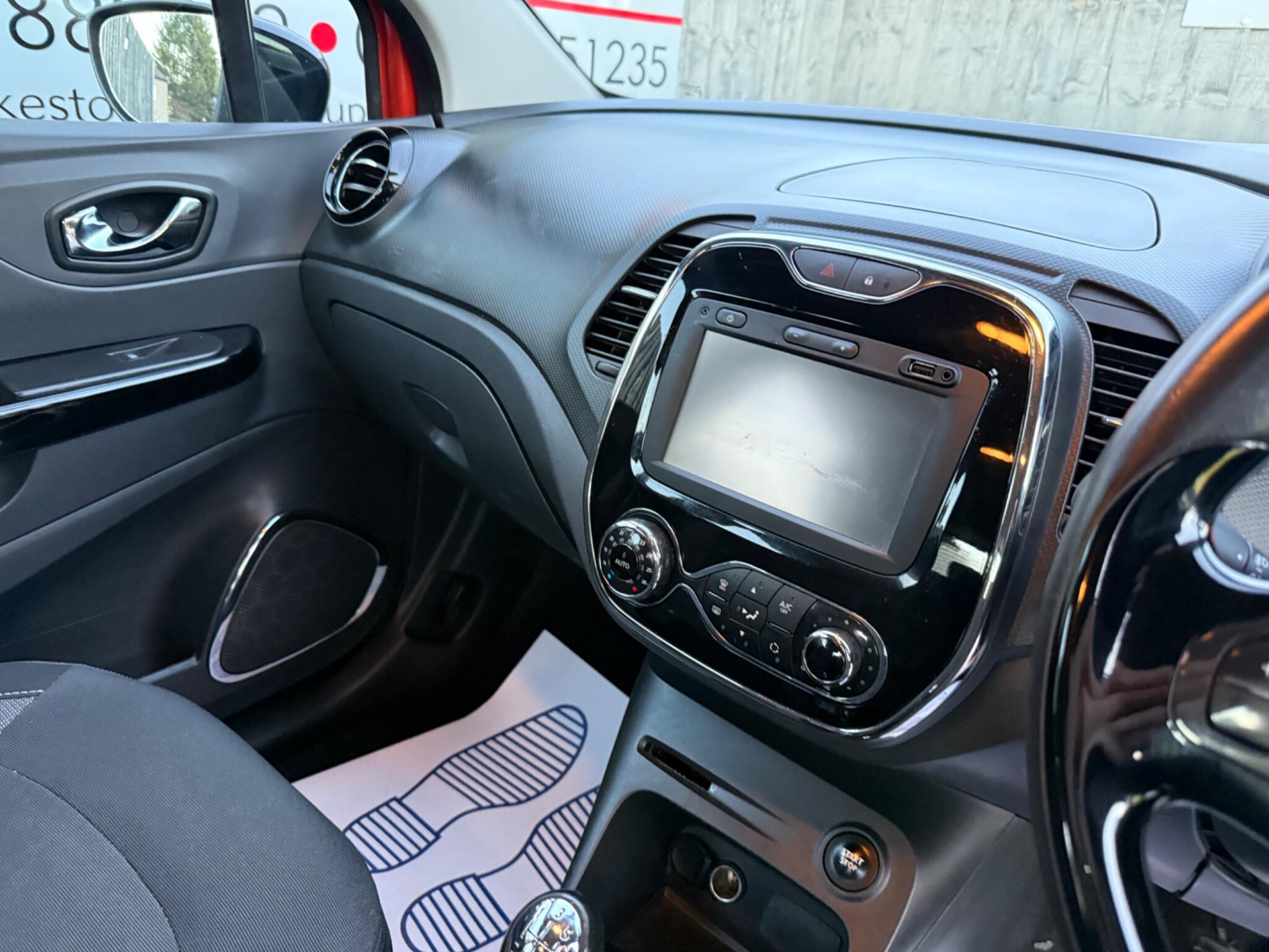 2015 Renault Captur 1.5 dCi ENERGY Dynamique Nav Euro 6 (s/s) 5dr • 90,890 miles image 20