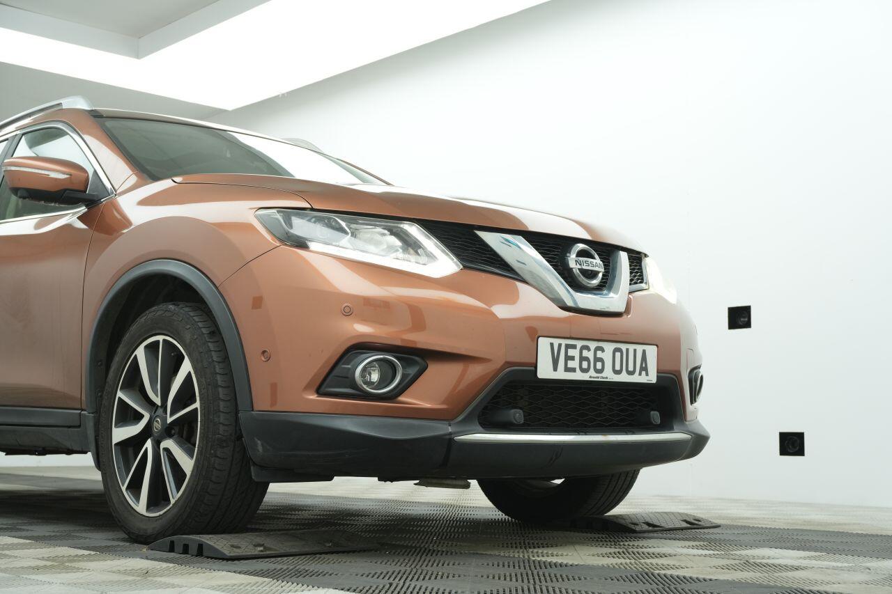 Nissan X-Trail view 5