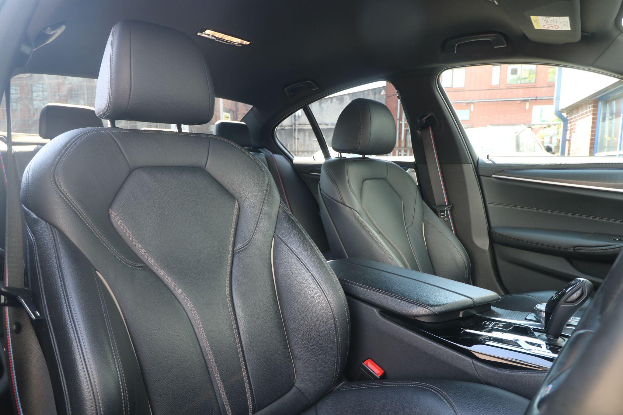 BMW 5 Series view 7