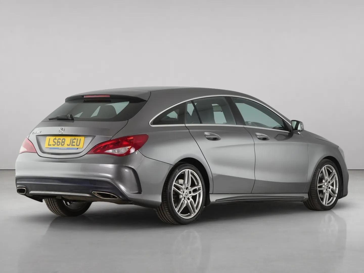 Mercedes-Benz Cla view 11