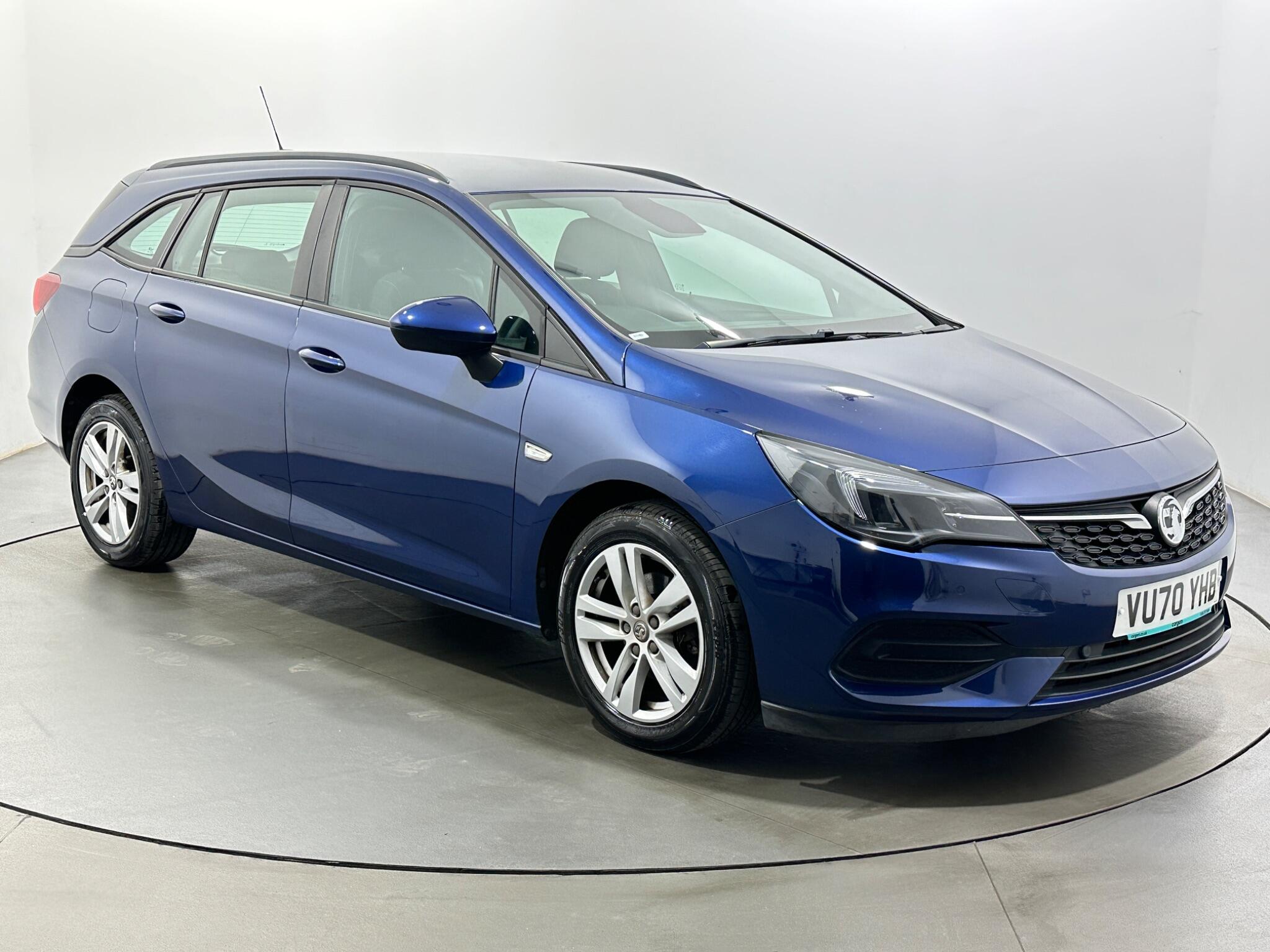 Vauxhall Astra main image