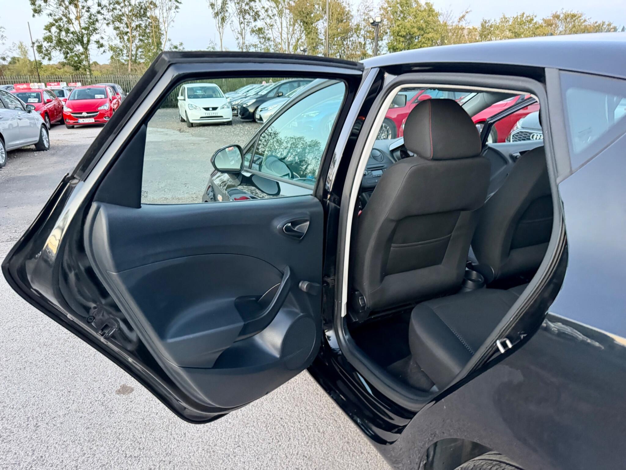 SEAT Ibiza view 38