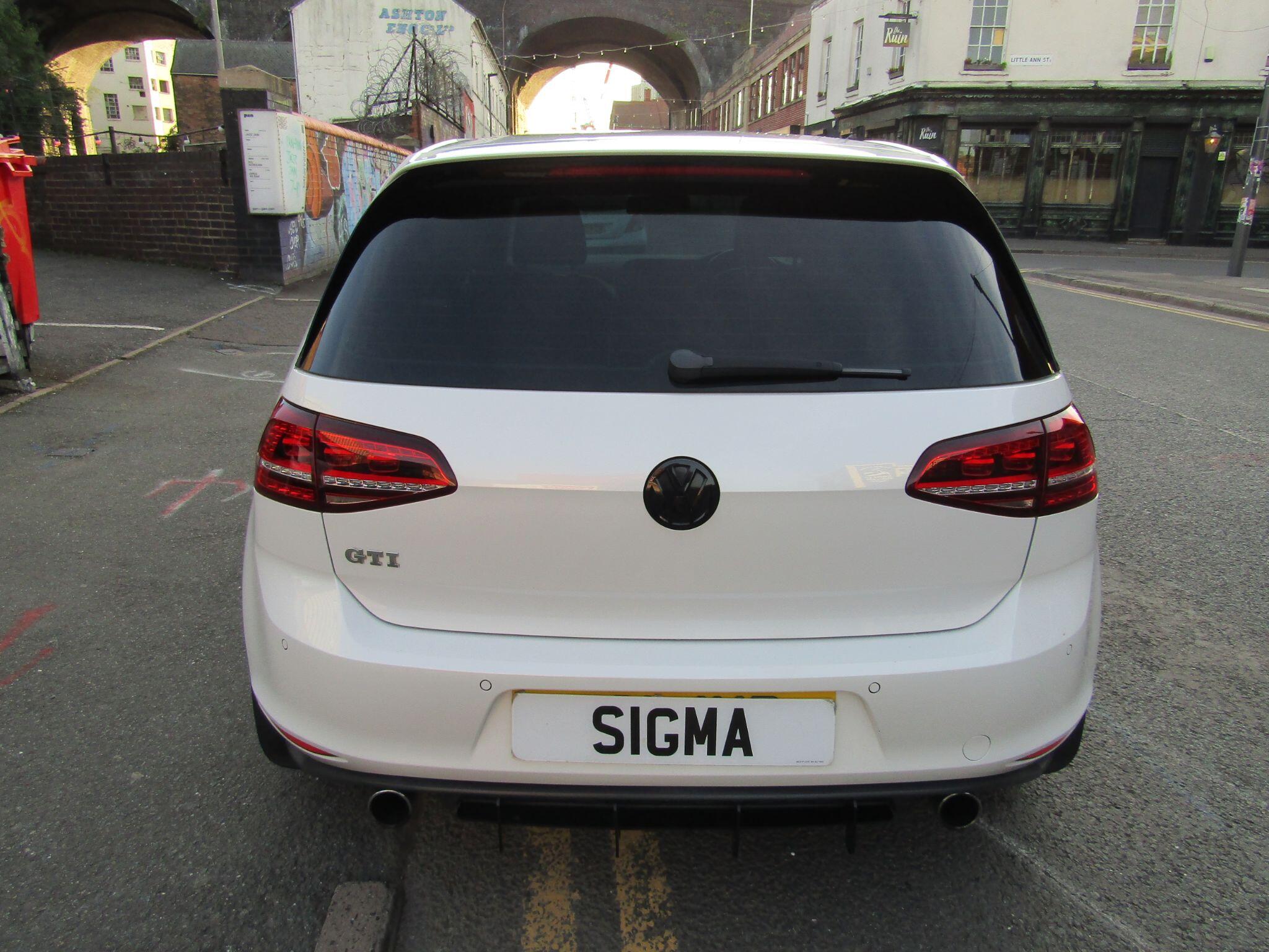 Volkswagen Golf view 10