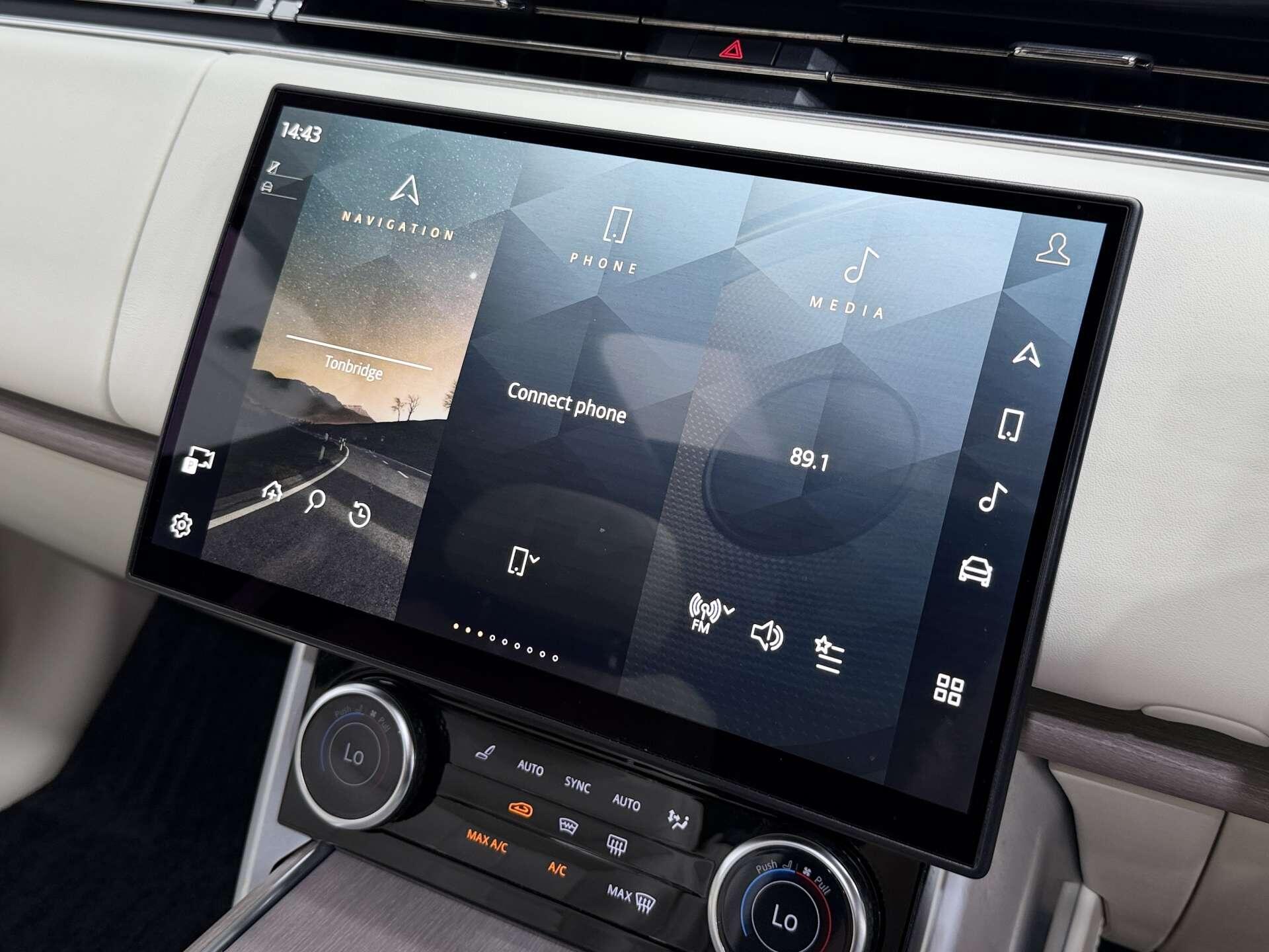 Land Rover Range Rover view 46