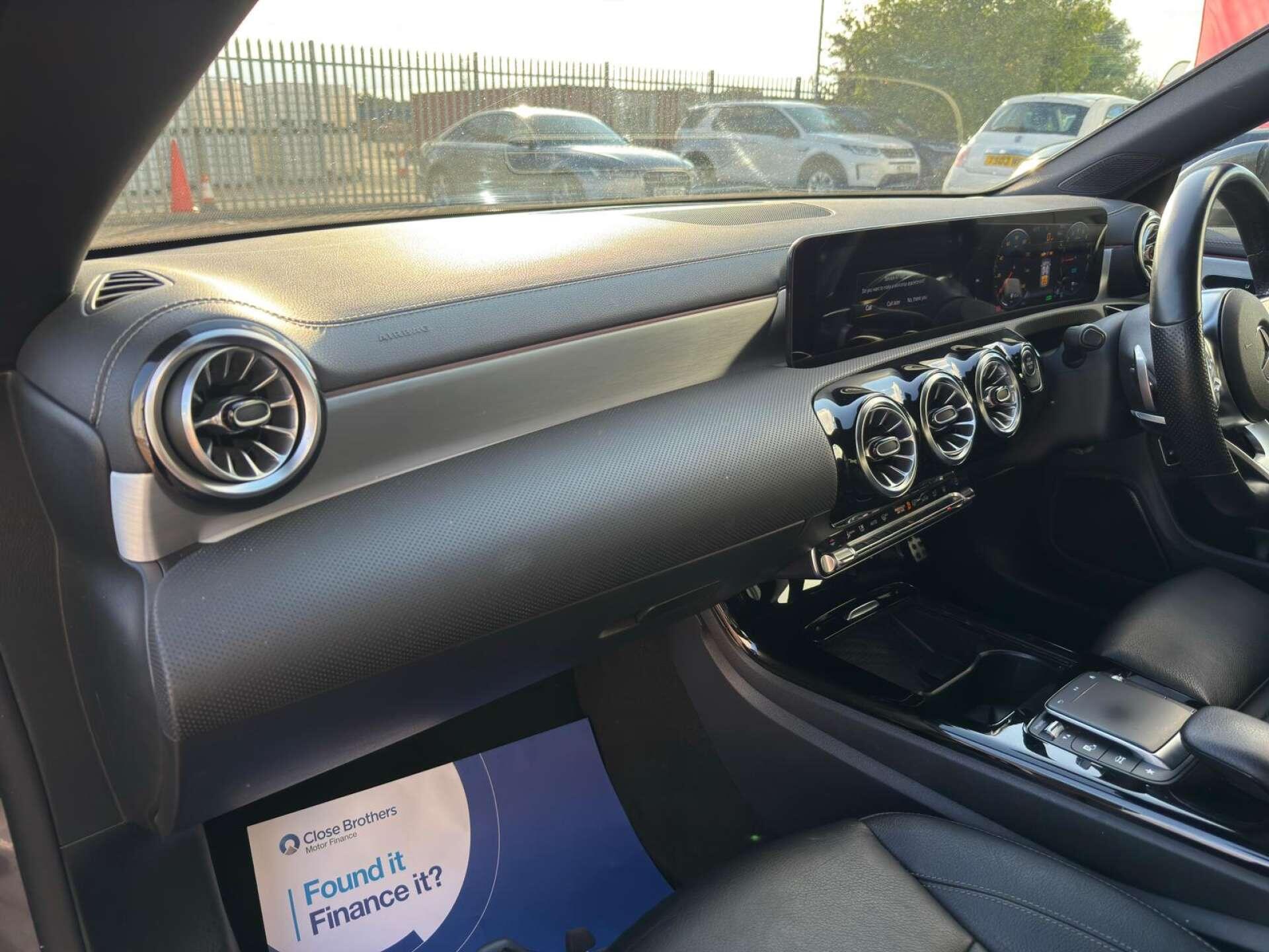 Mercedes-Benz Cla view 46