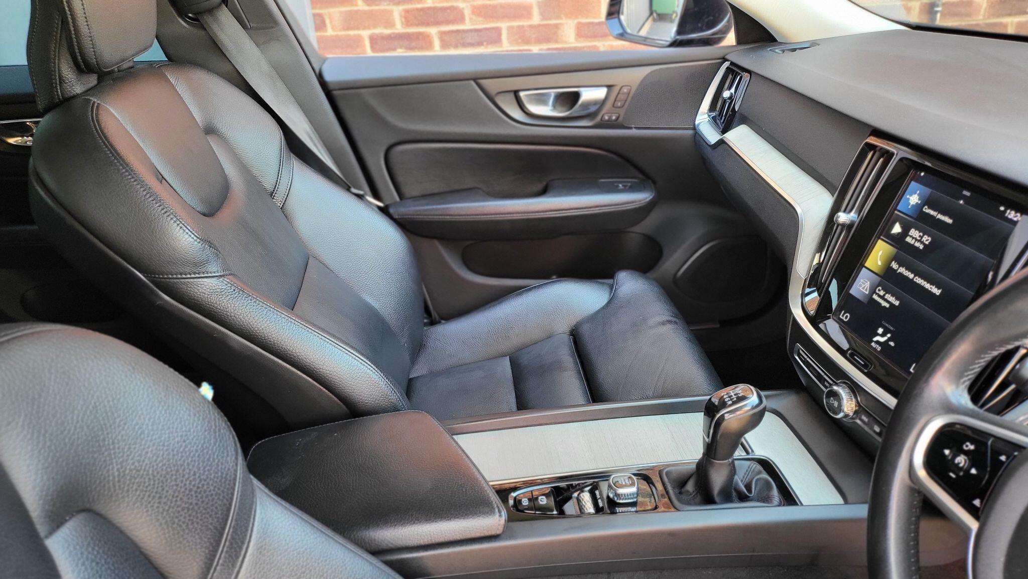 Volvo V60 view 12