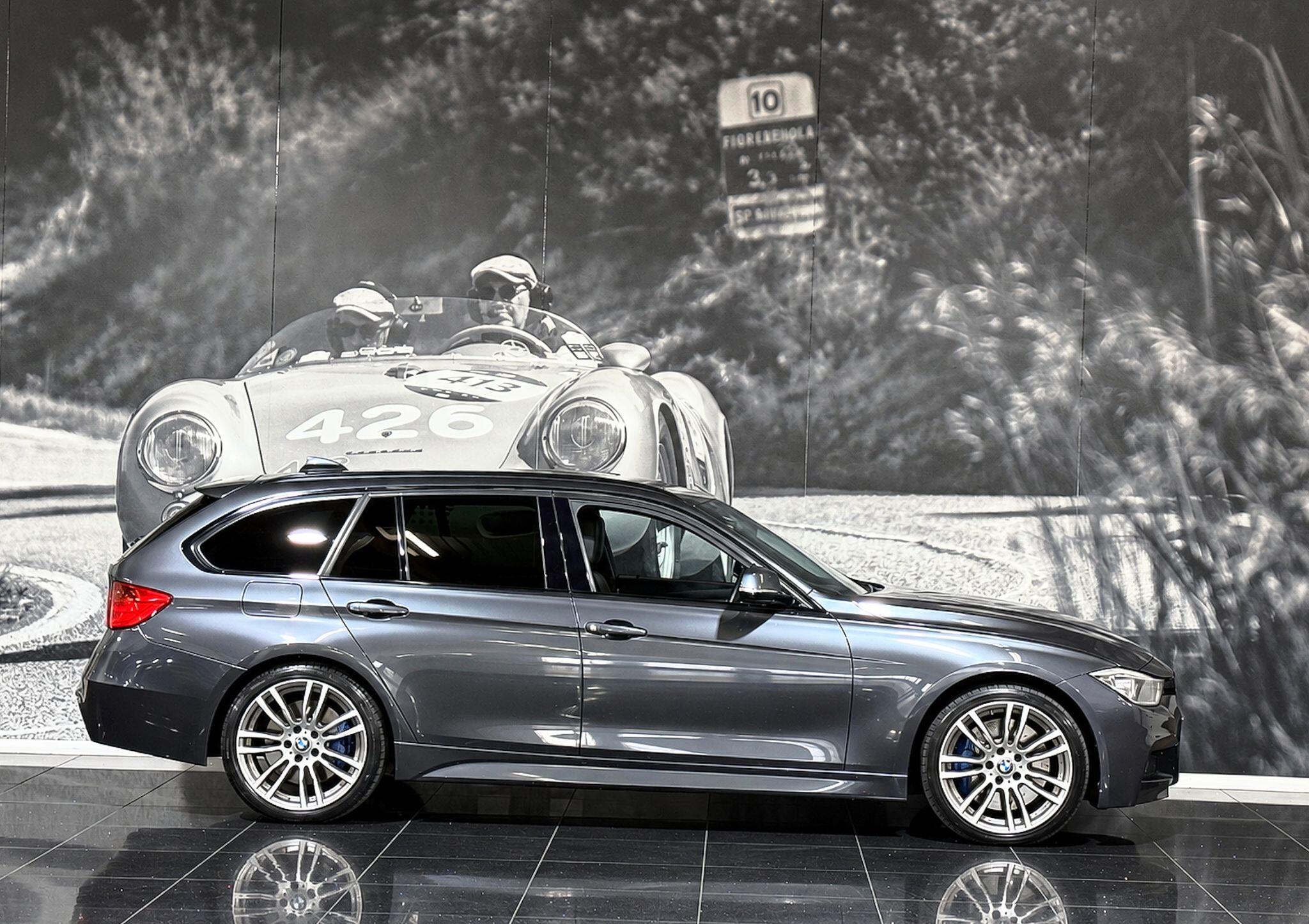 BMW 3 Series view 4
