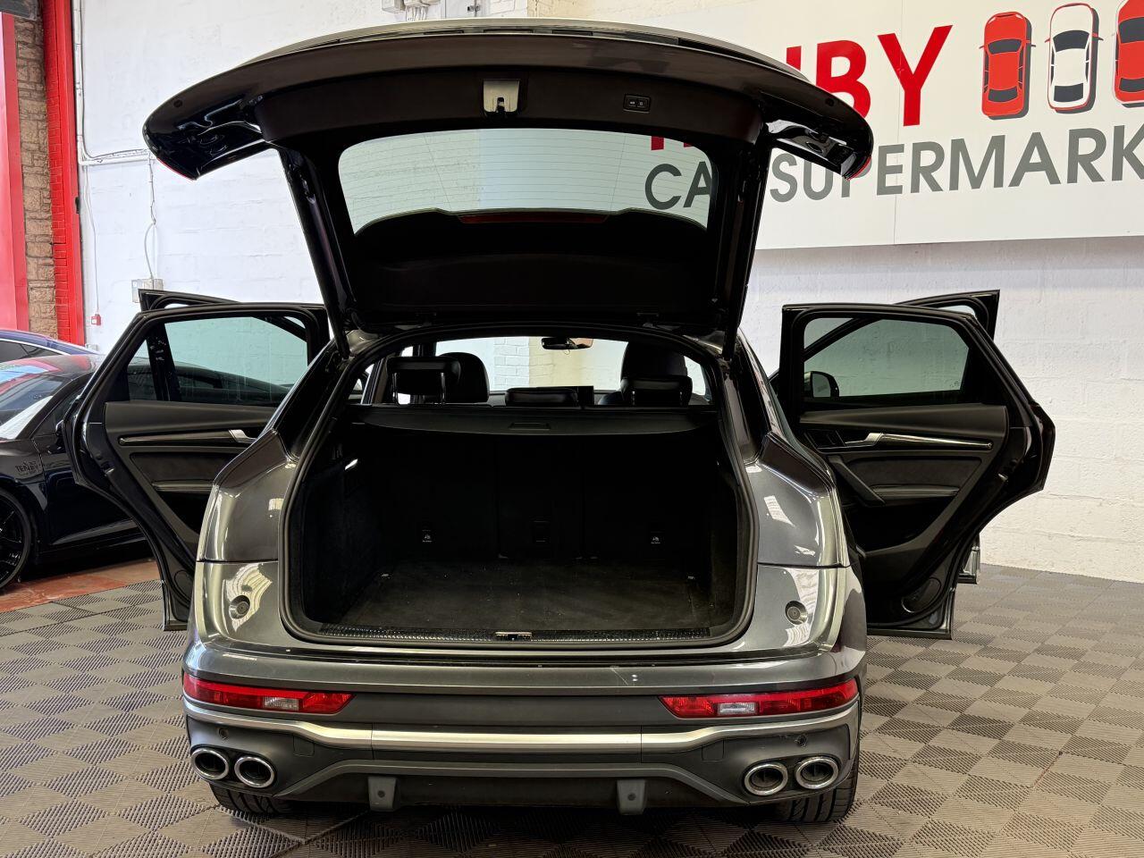 Audi SQ5 view 15