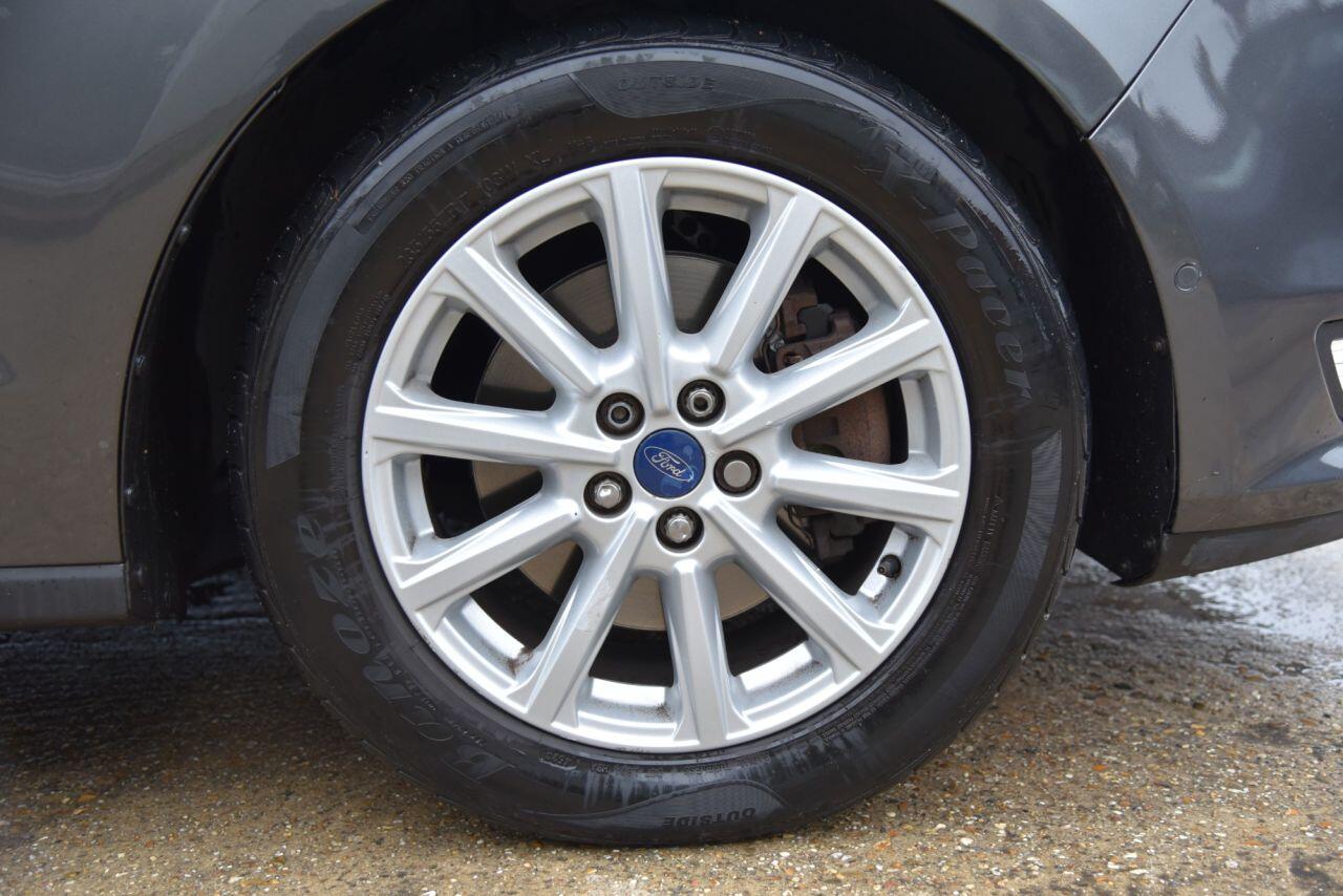 Ford Galaxy view 69
