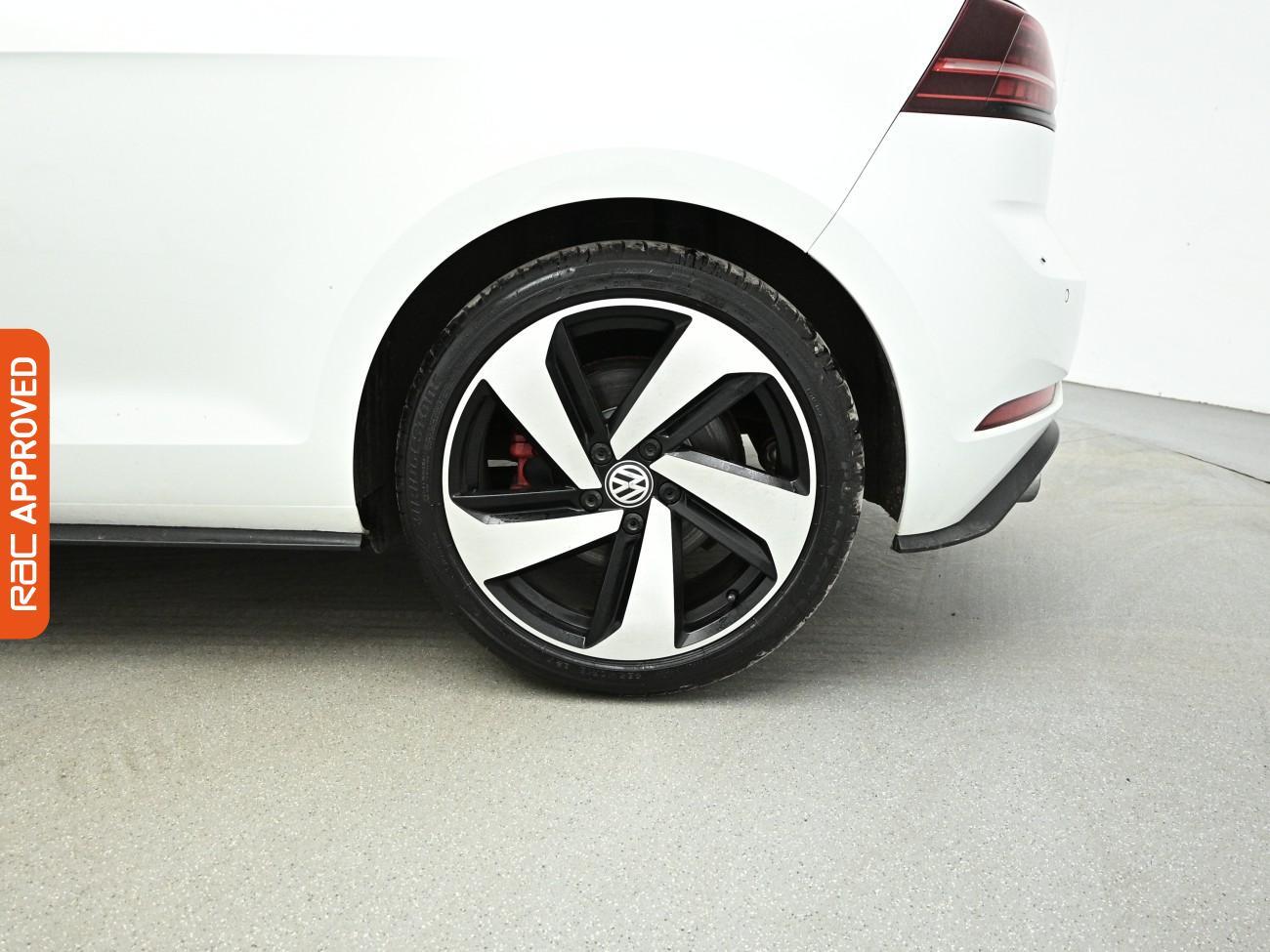 Volkswagen Golf view 26
