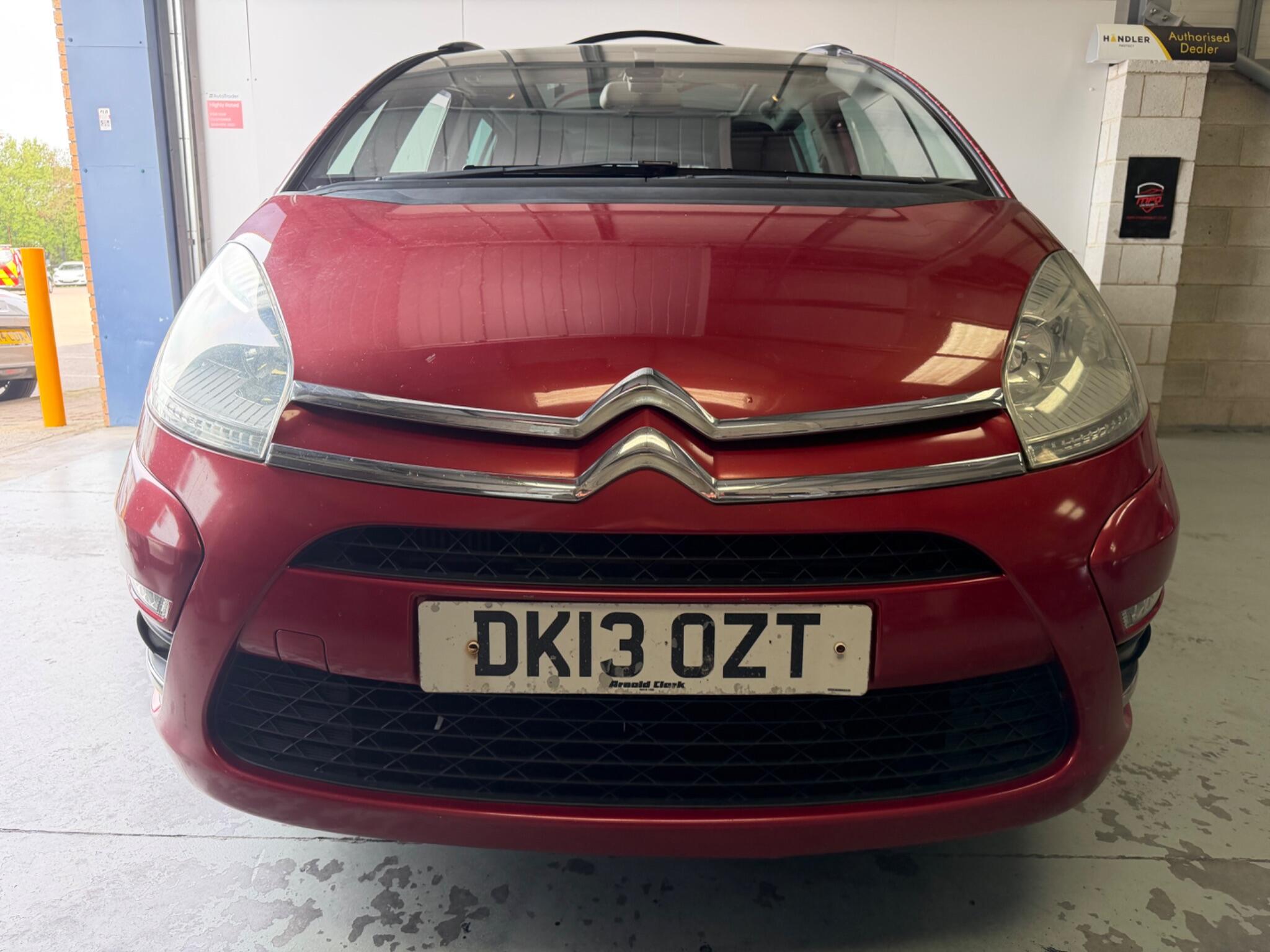 Citroen Grand C4 Picasso view 4