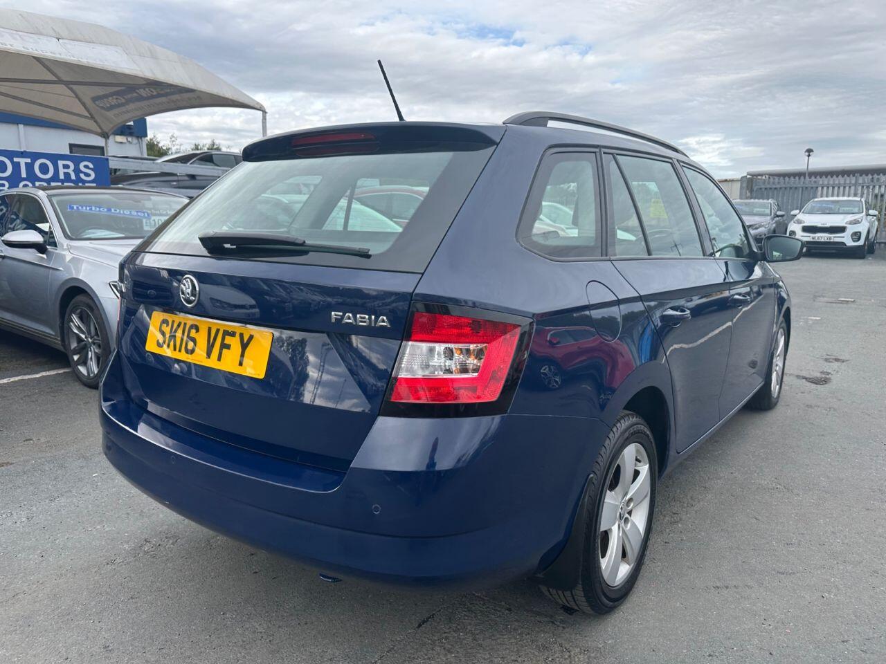 Skoda Fabia view 29