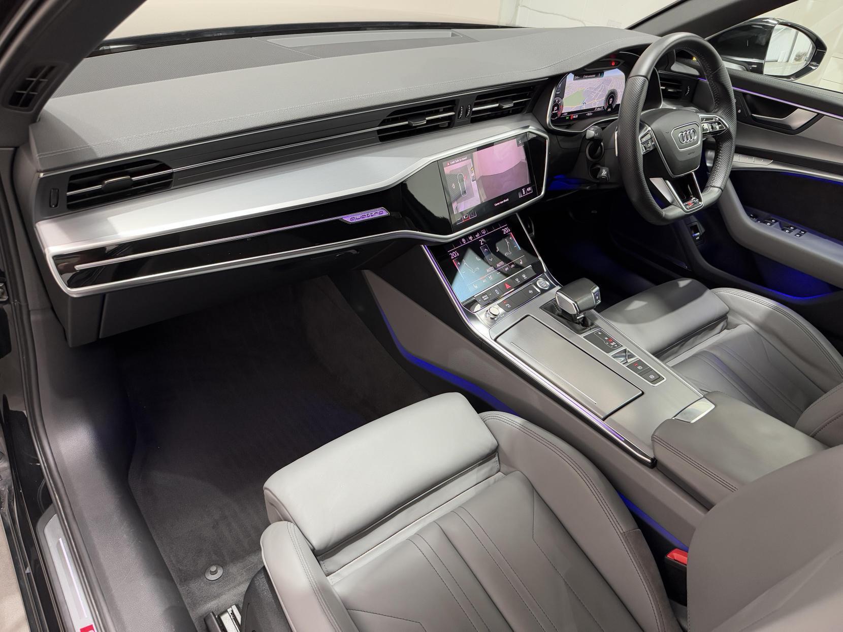 Audi A6 Saloon view 45