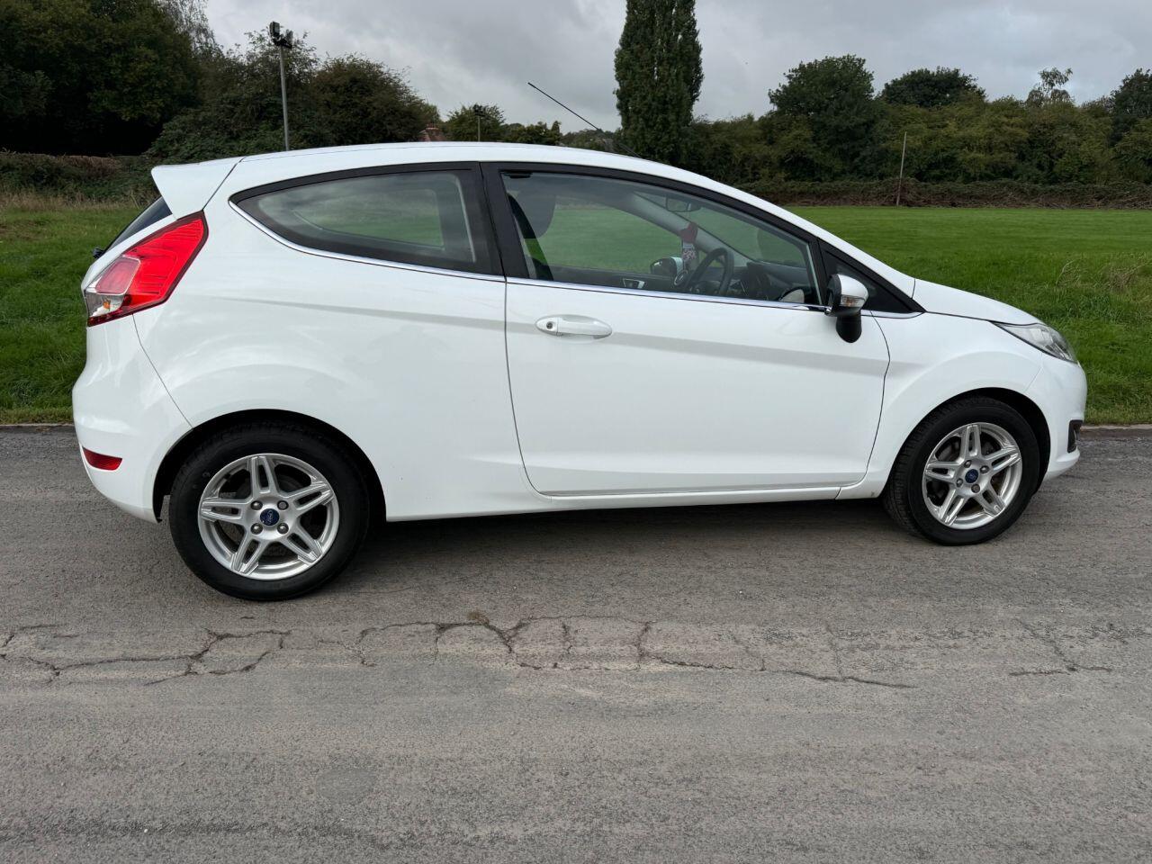 Ford Fiesta view 22