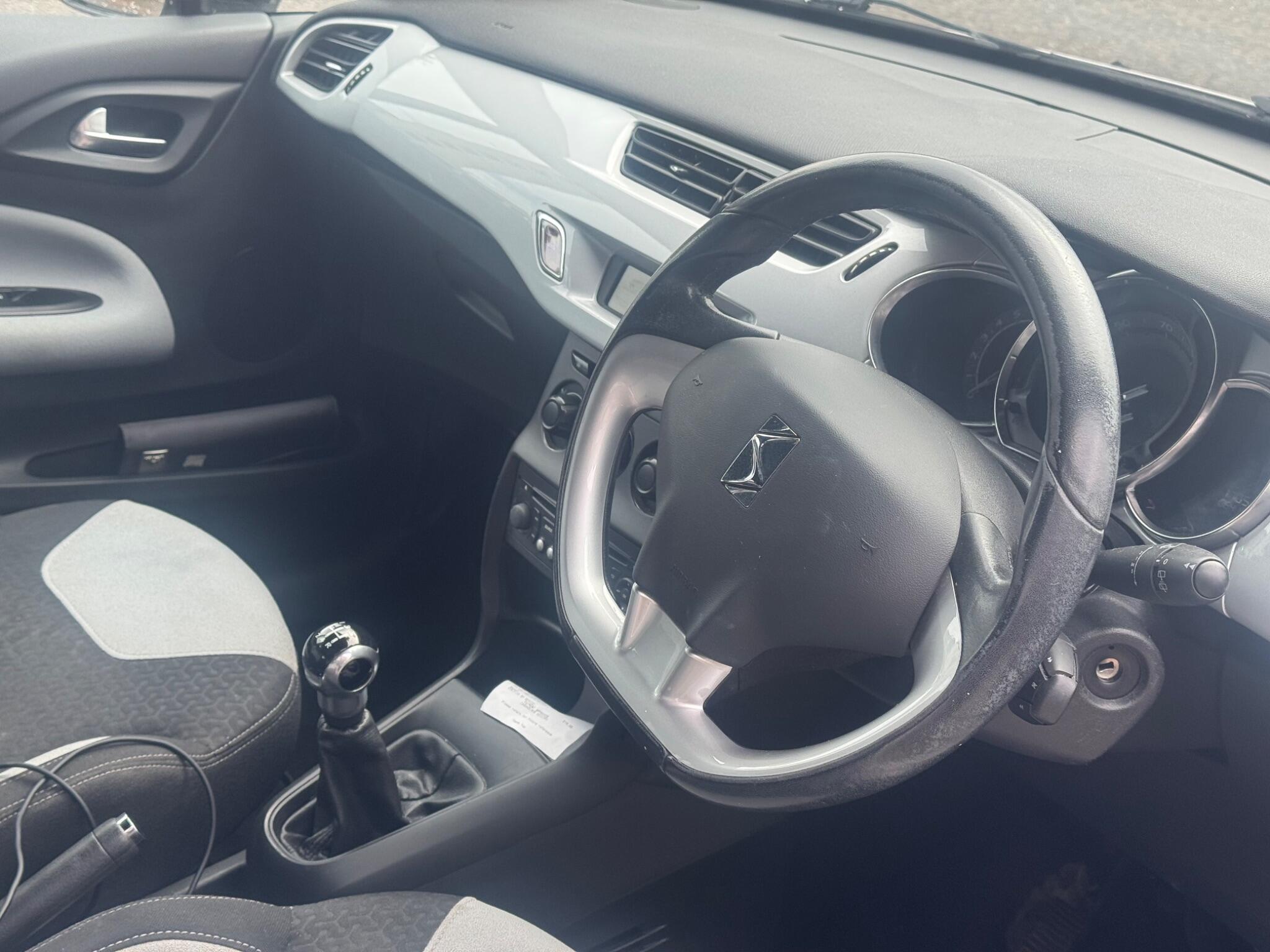 Citroen DS3 view 29