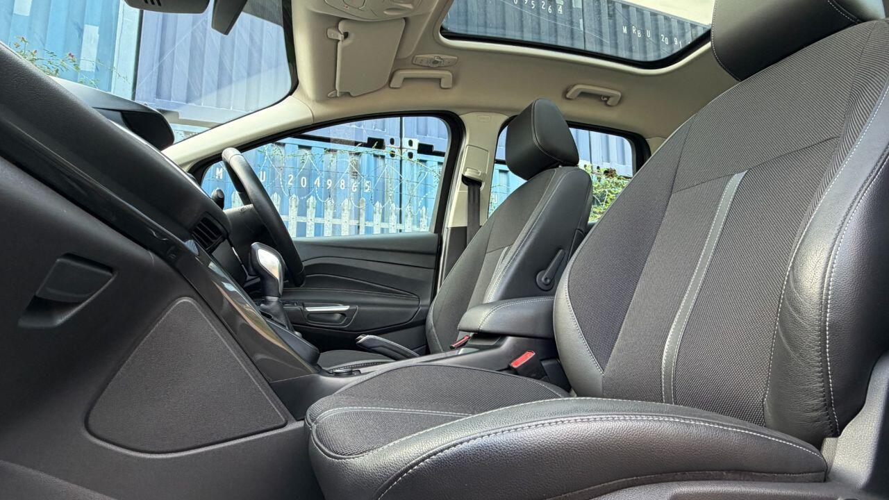 Ford C-Max view 9
