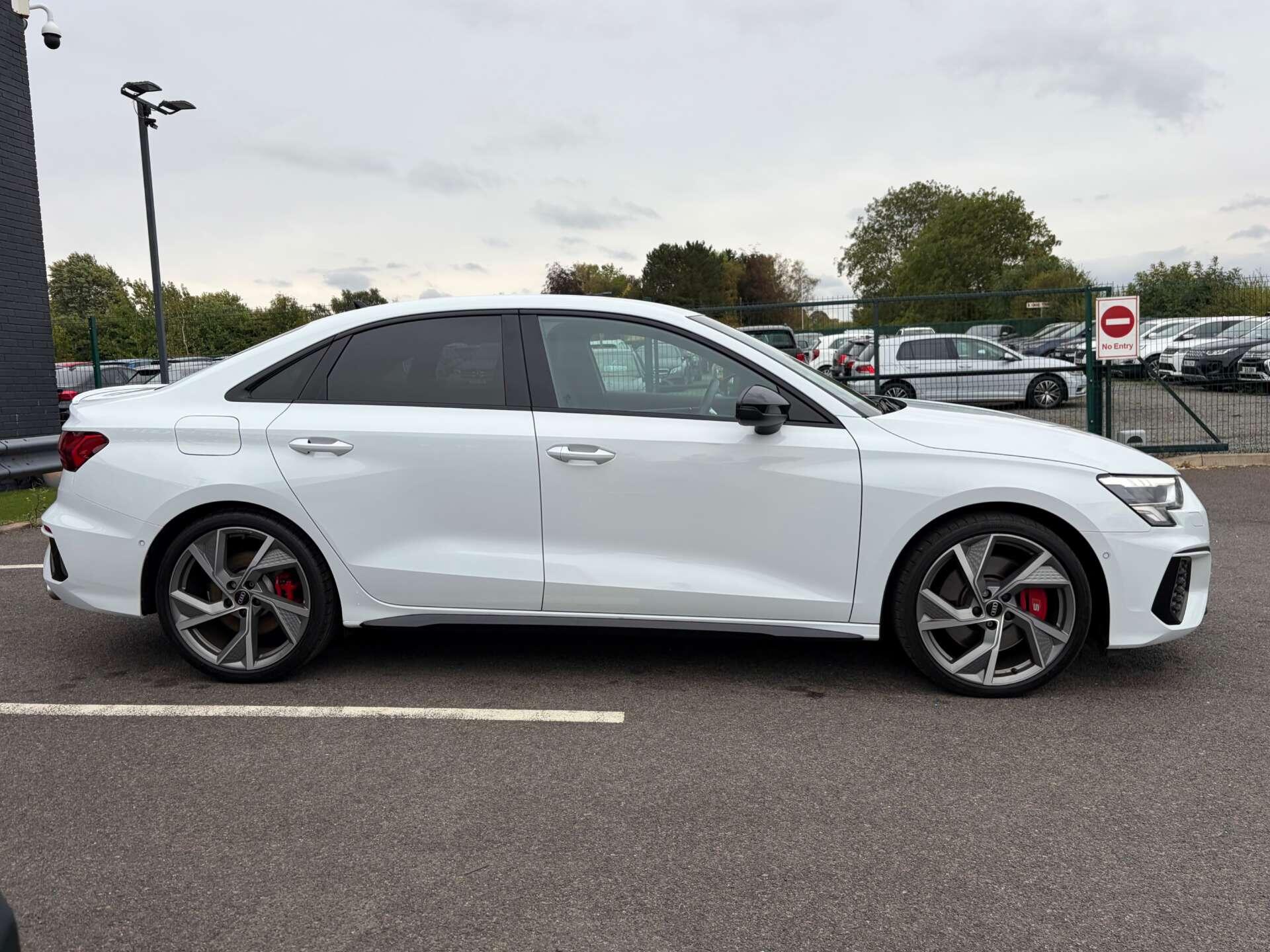 Audi S3 view 9