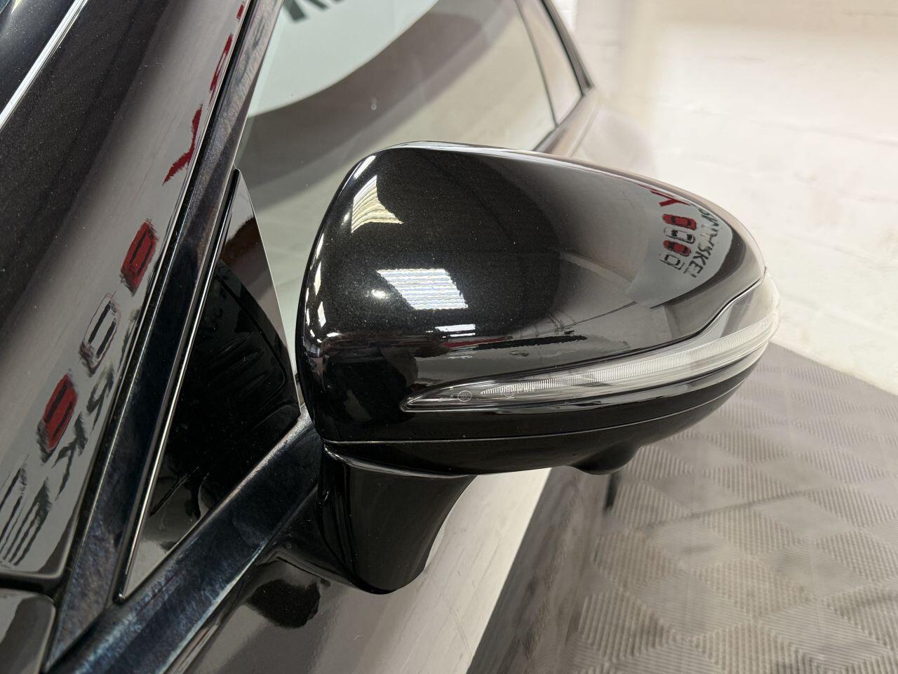 Mercedes-Benz E Class view 22