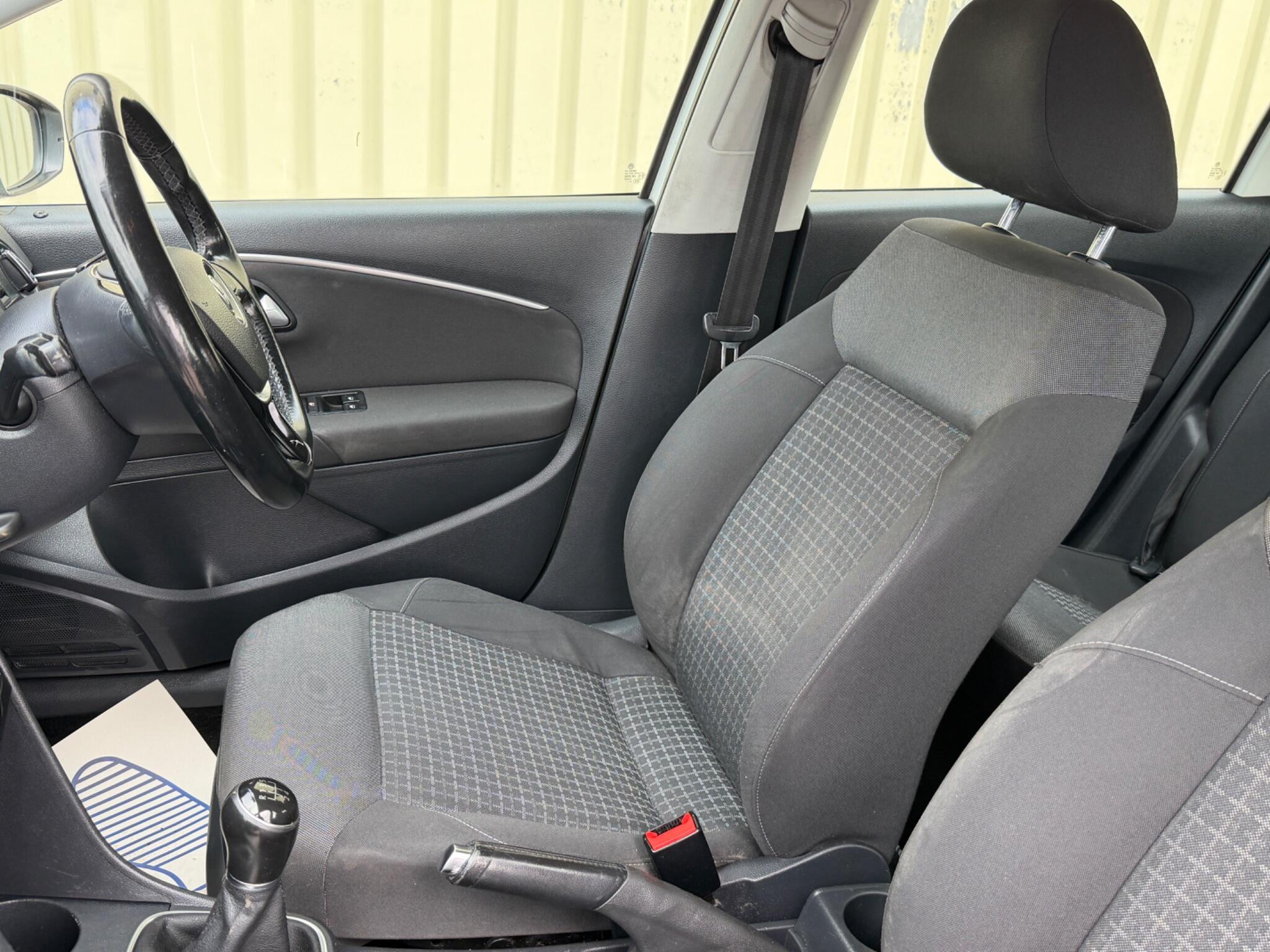 Volkswagen Polo view 21