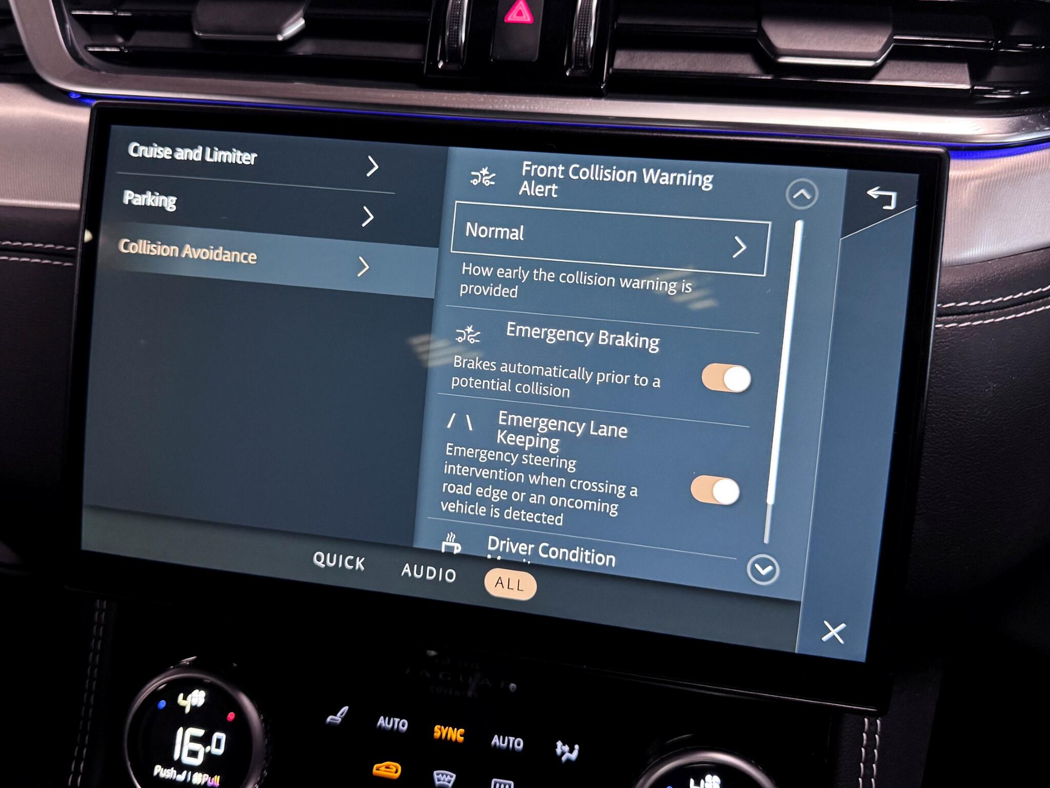 Jaguar F-Pace view 72