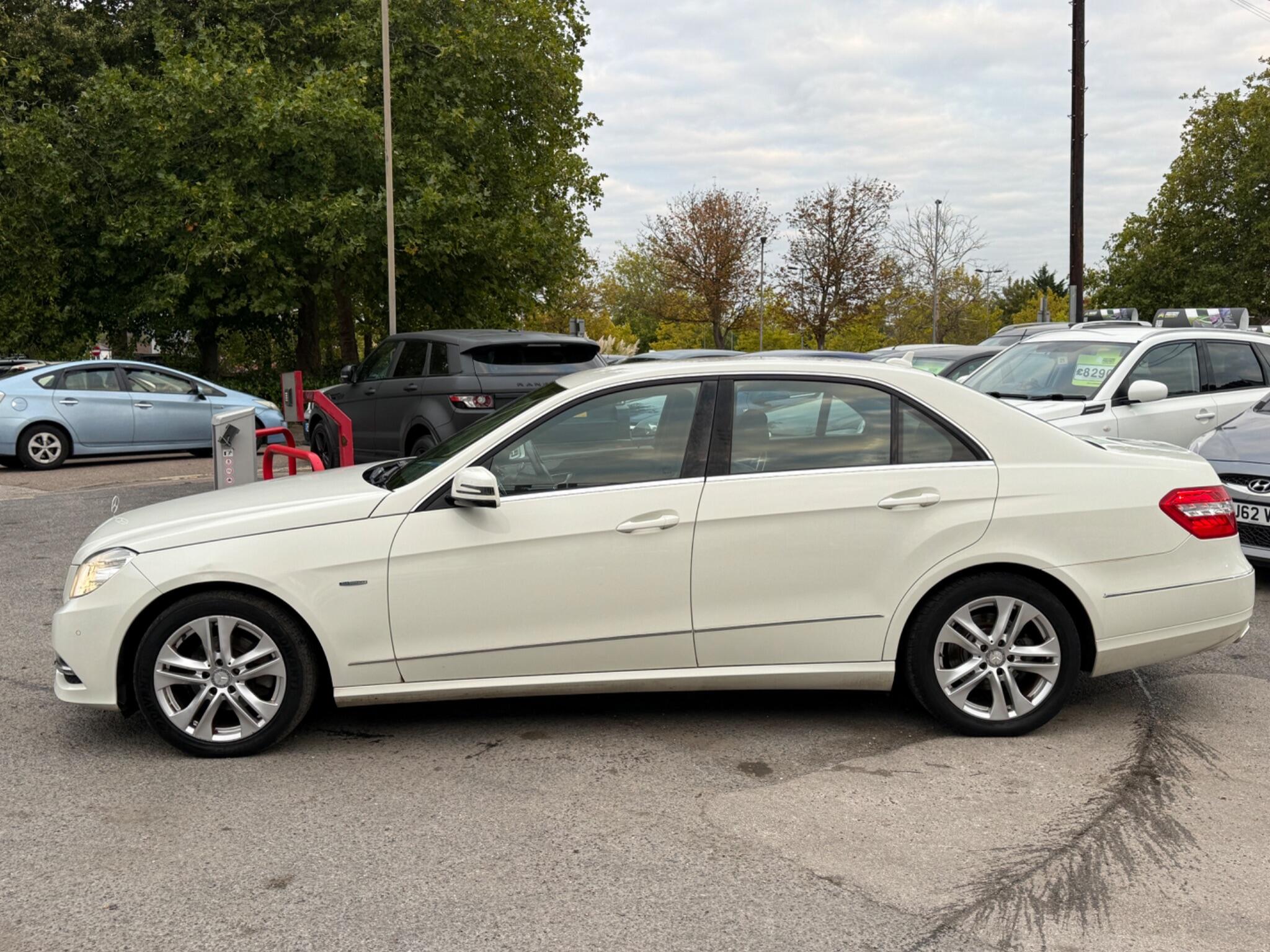 Mercedes-Benz E Class - Image 10
