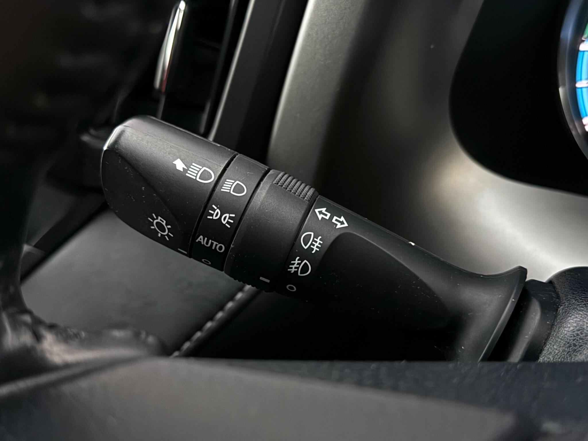 Toyota Rav4 view 17