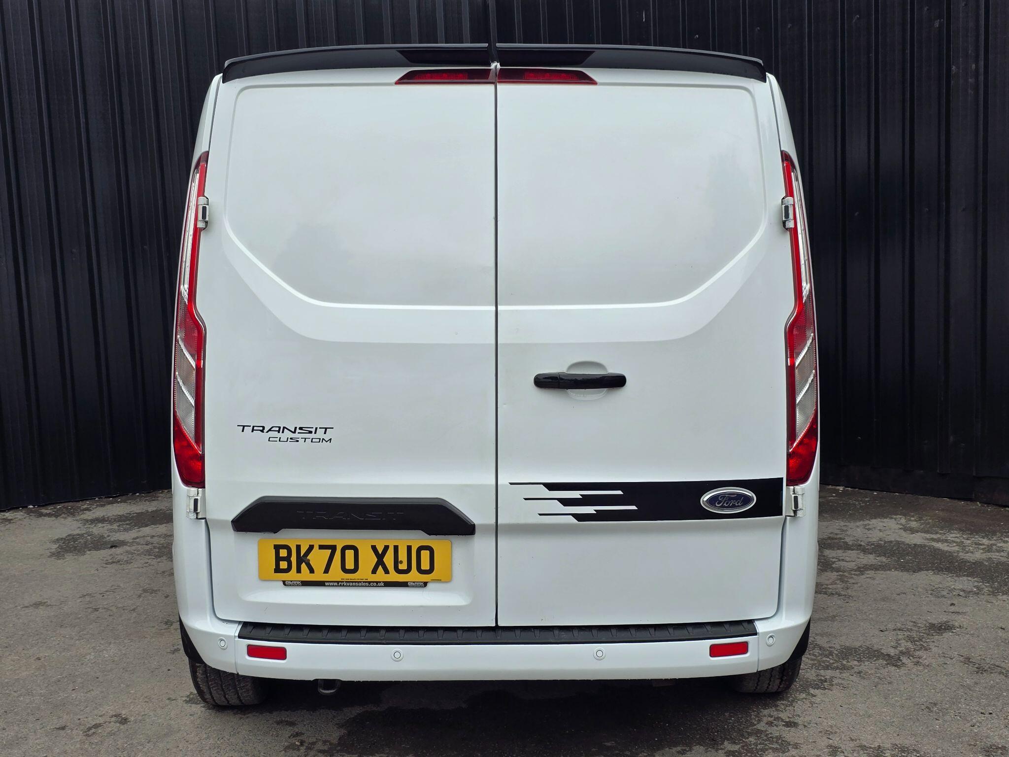 Ford Transit Custom view 24