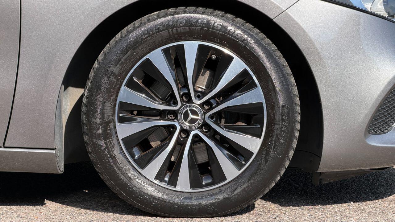 Mercedes-Benz A-Class view 33