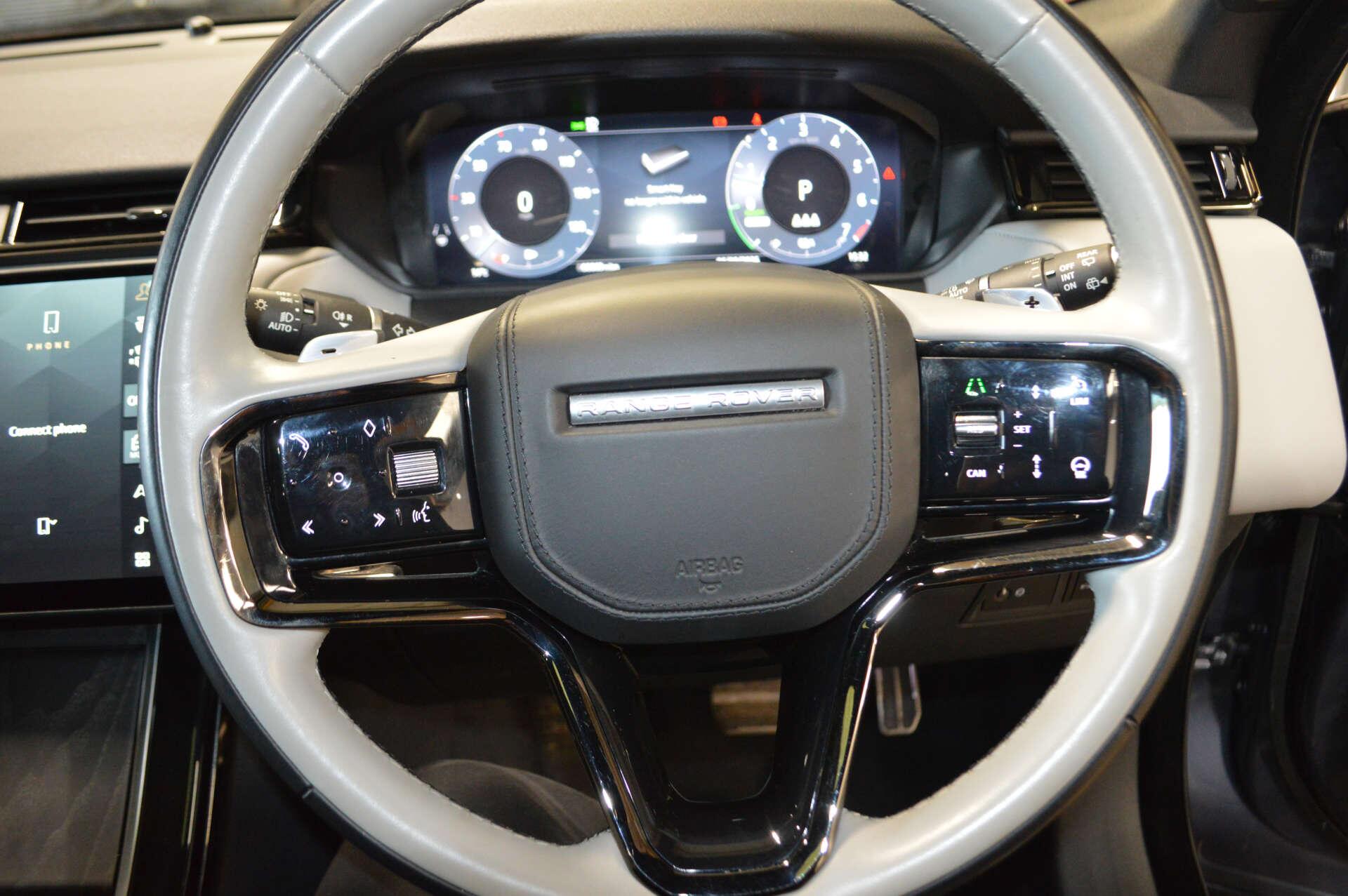 Land Rover Range Rover Velar view 16