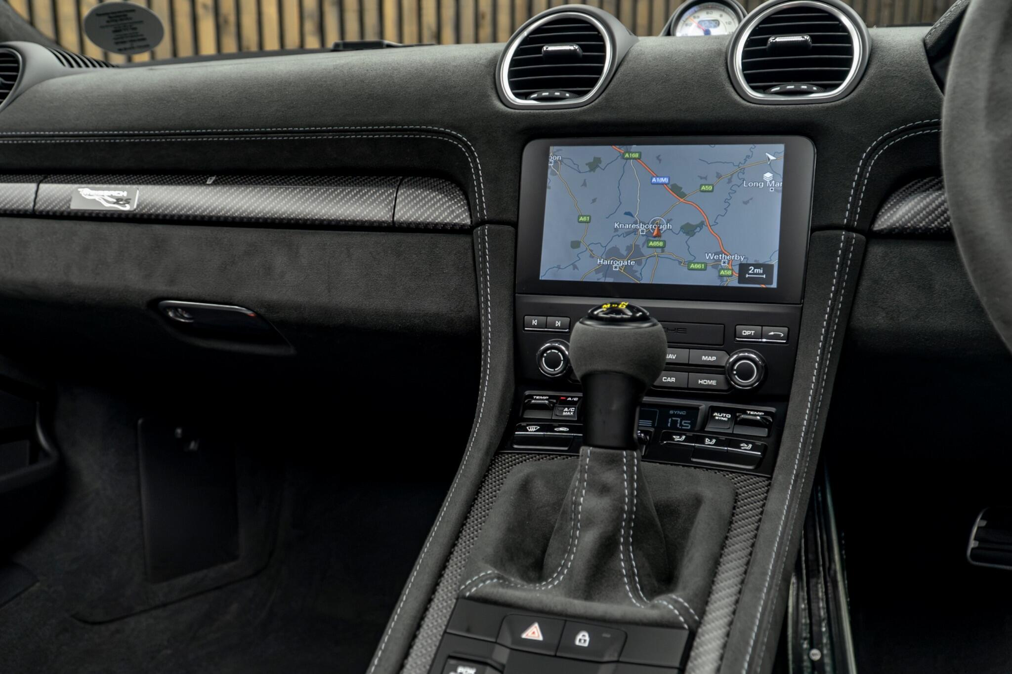 Porsche 718 Spyder view 26
