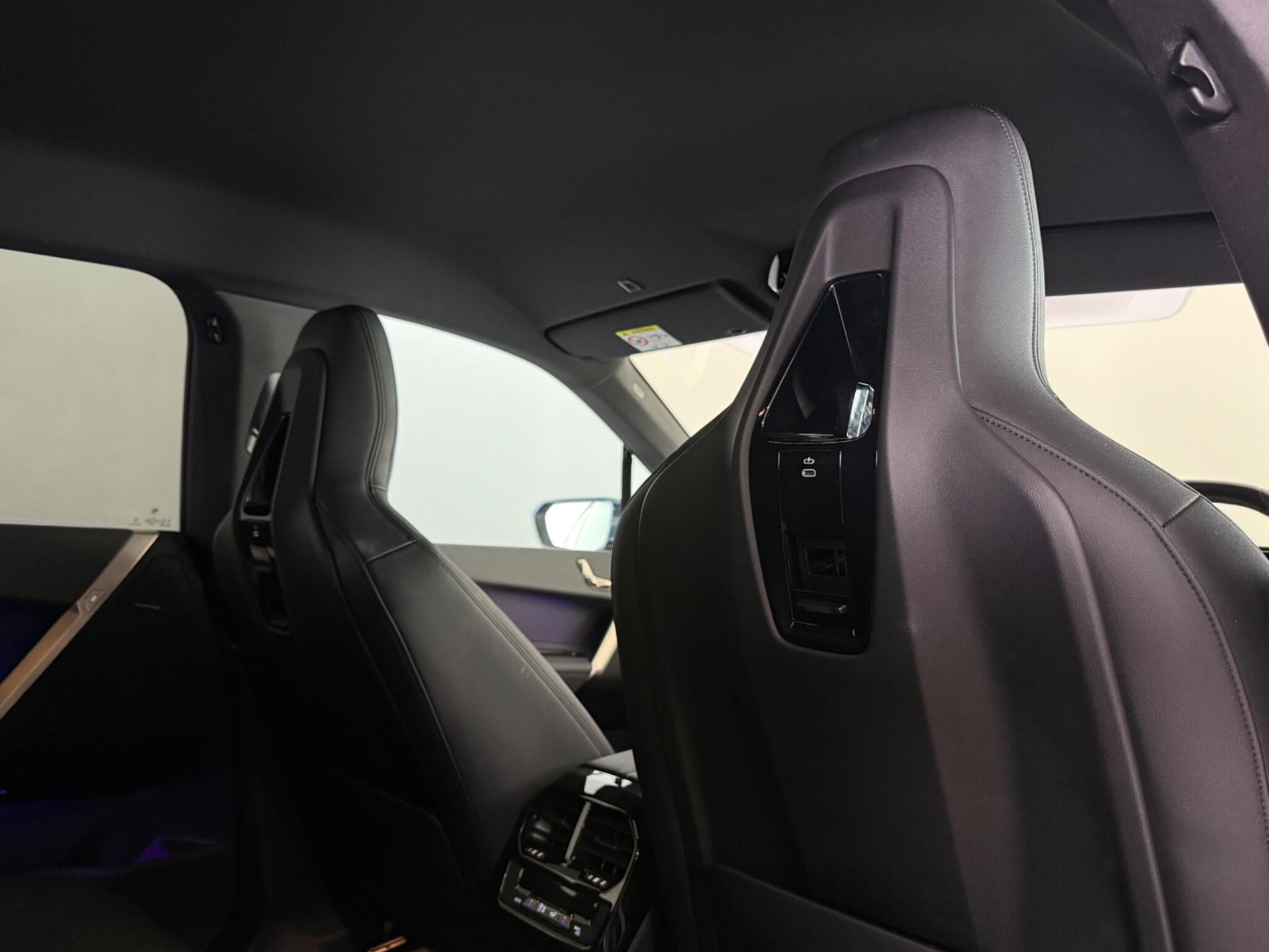 BMW Ix view 45