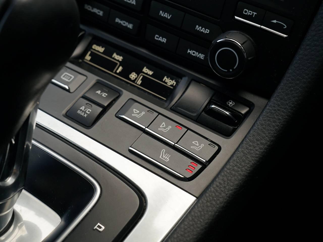 Porsche Cayman view 34