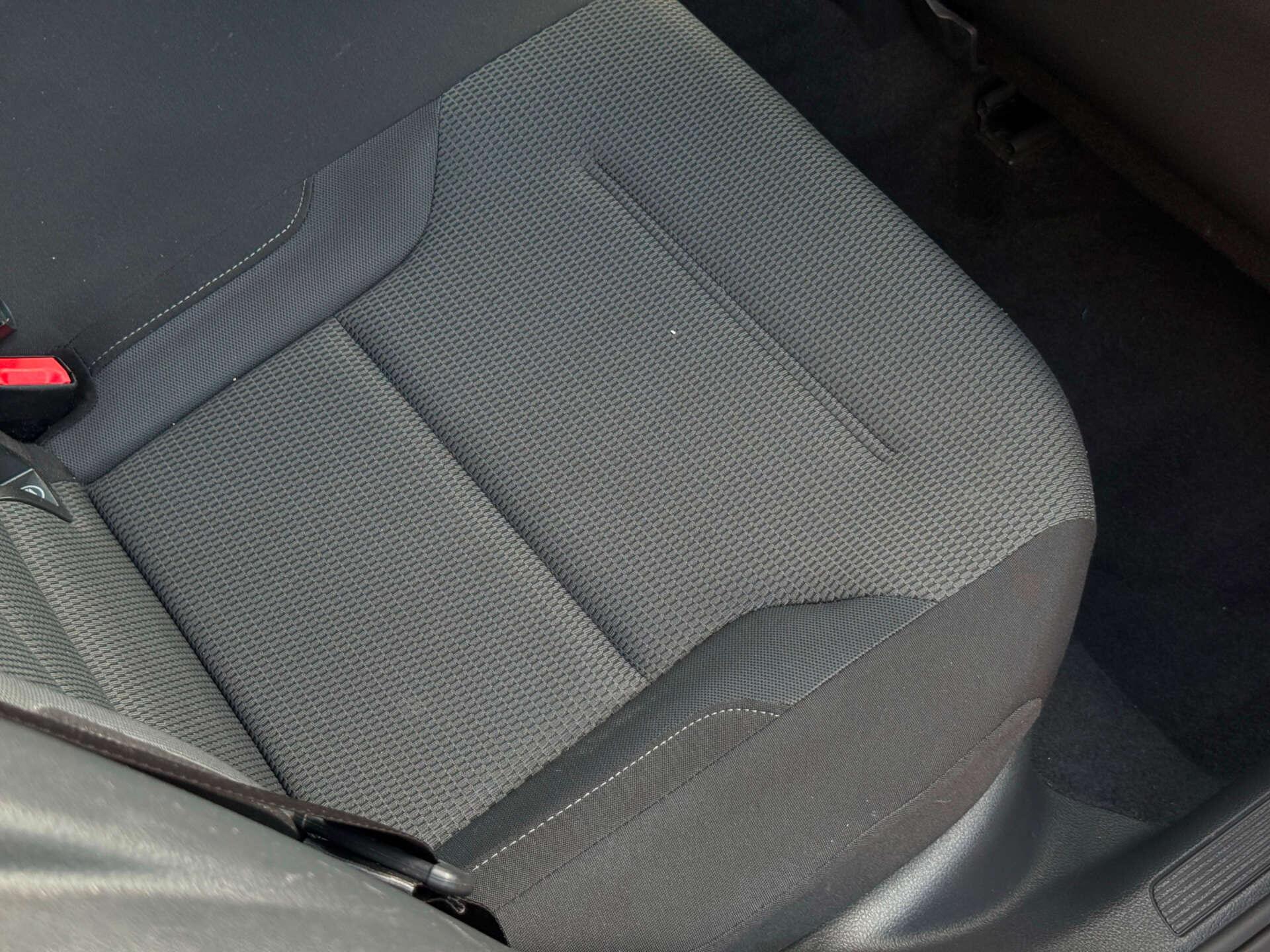 Volkswagen Golf view 25