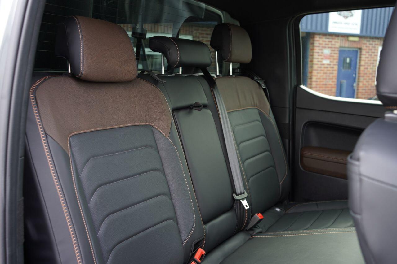 Volkswagen Amarok view 37