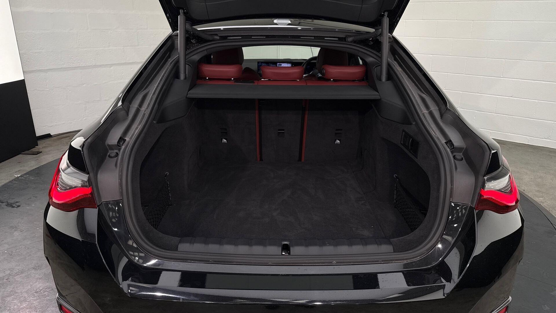 BMW I4 view 13