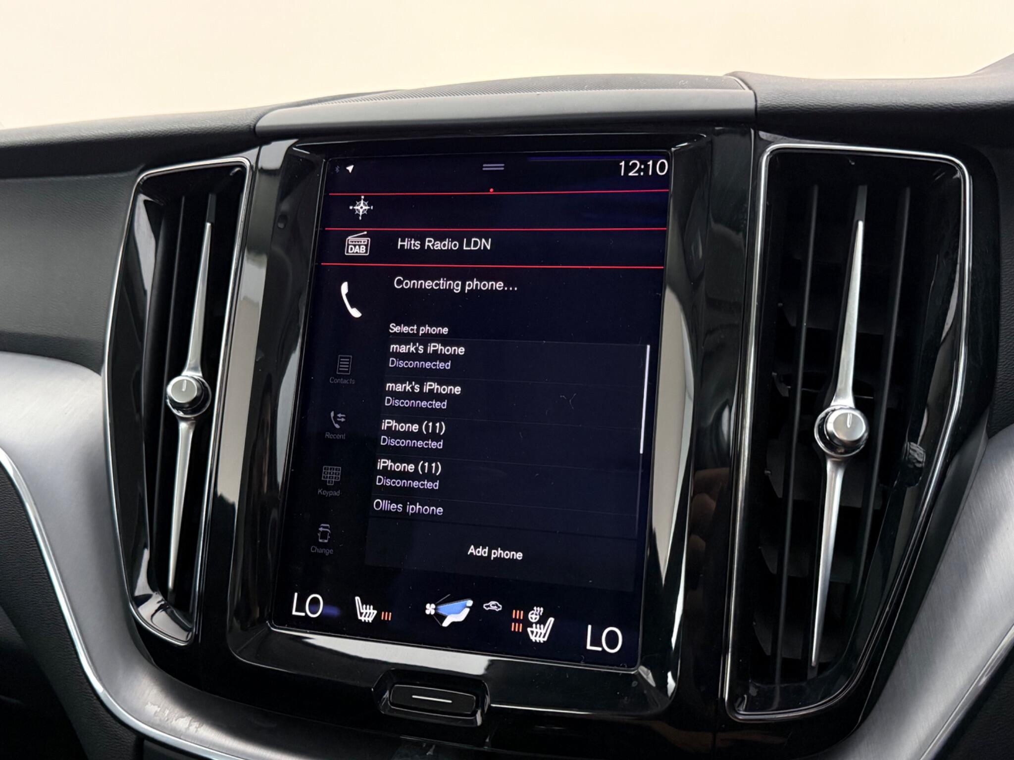 Volvo XC60 view 24