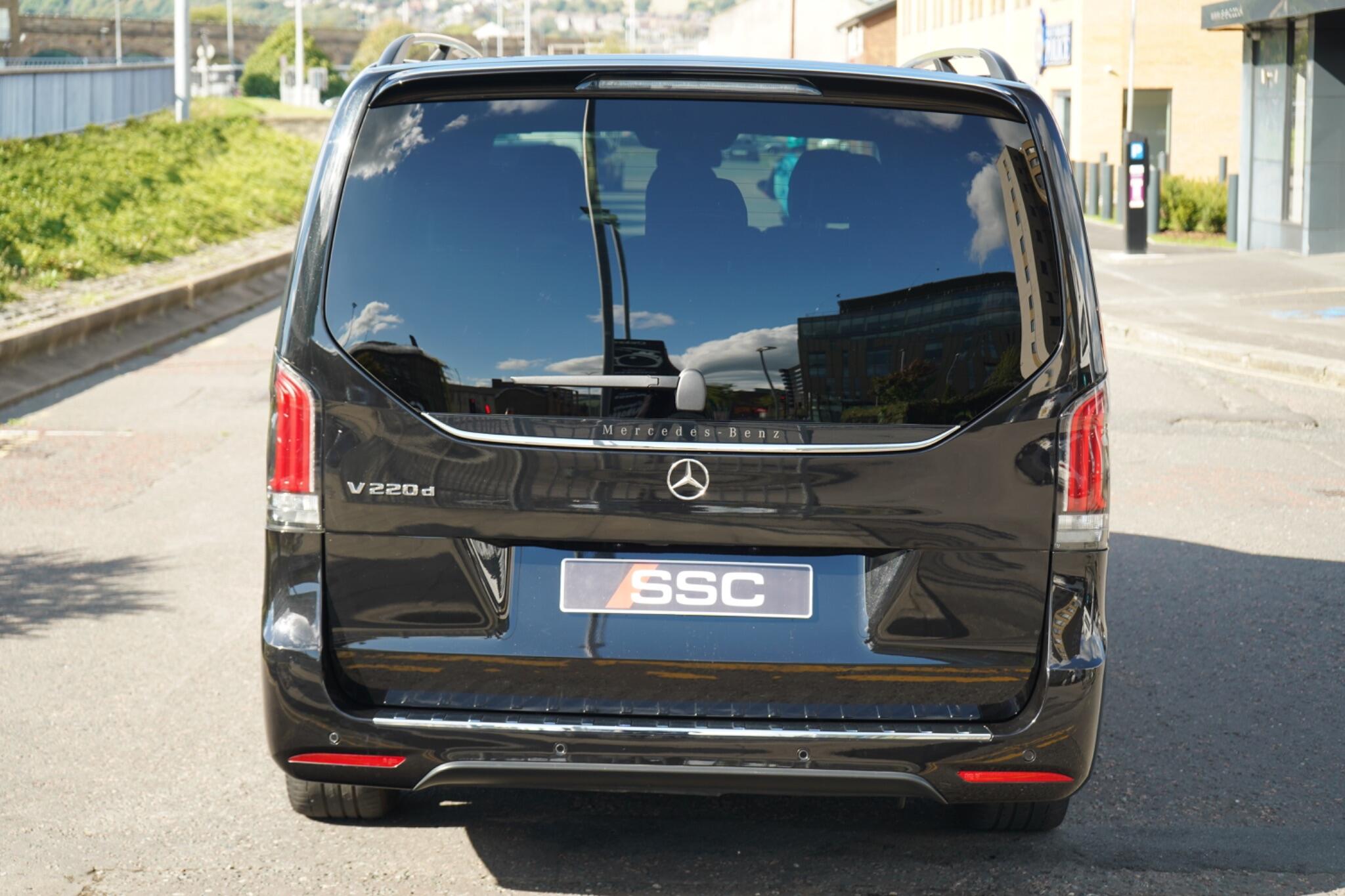 Mercedes-Benz V Class view 13