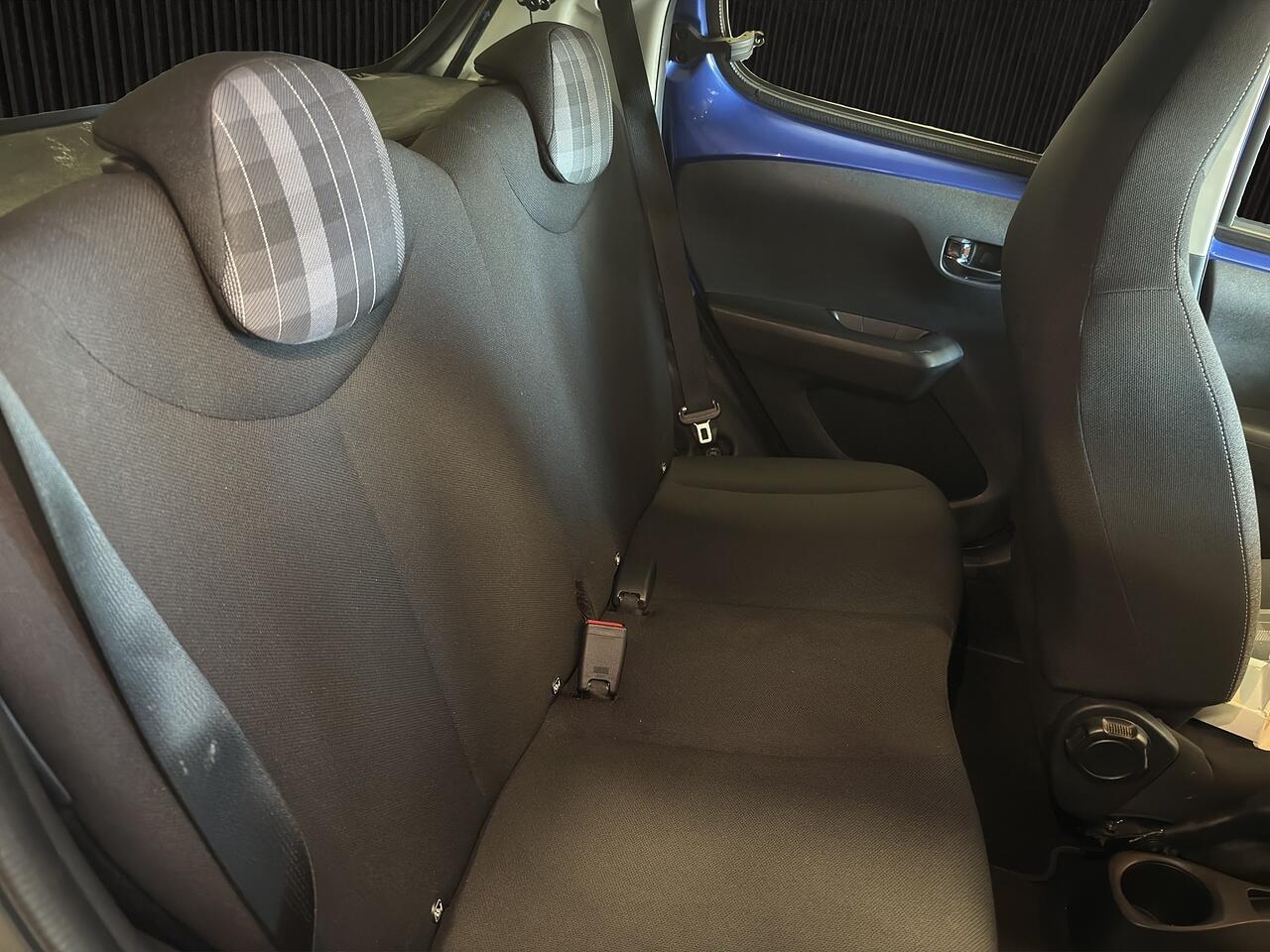 Peugeot 108 view 14